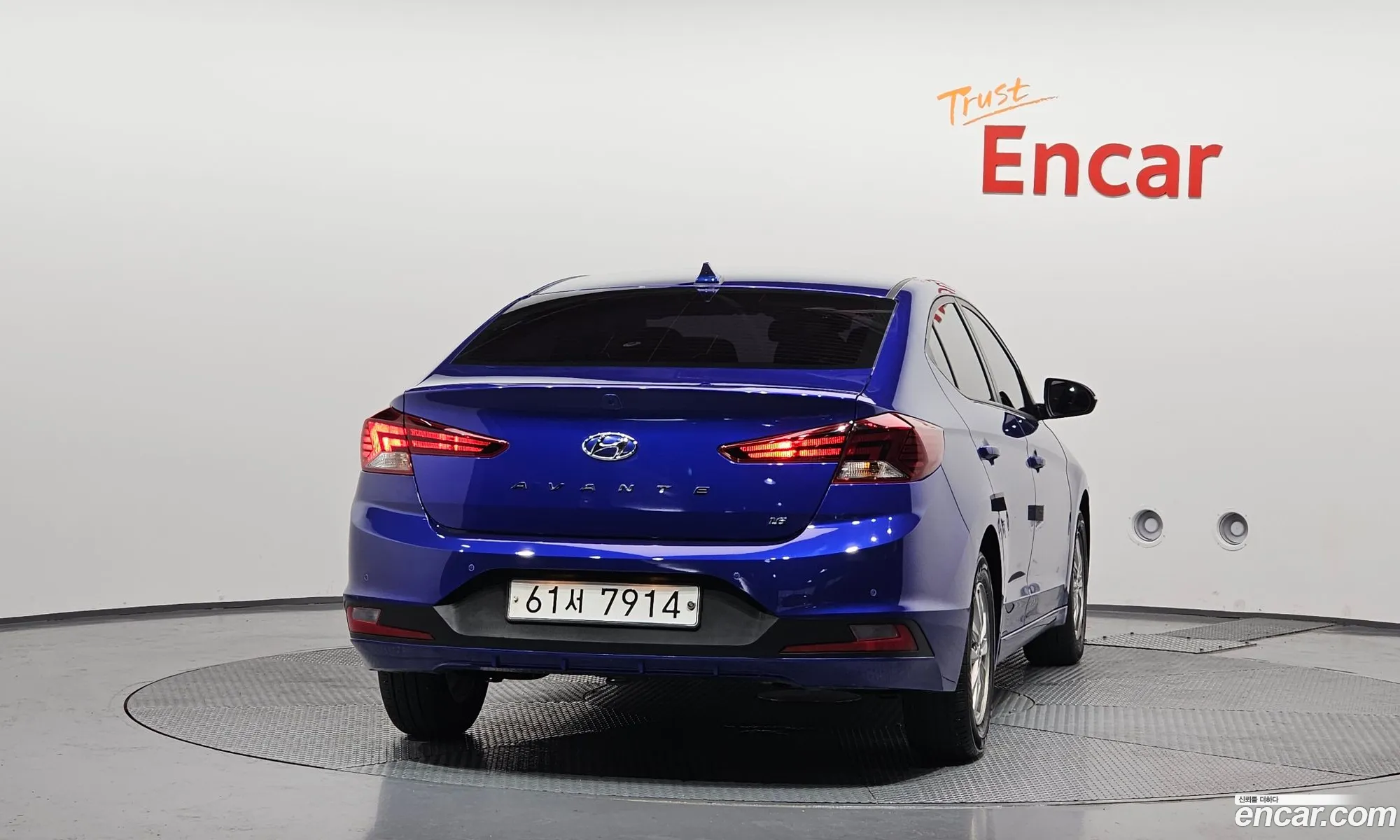 Hyundai Elantra AD 2019 — 3