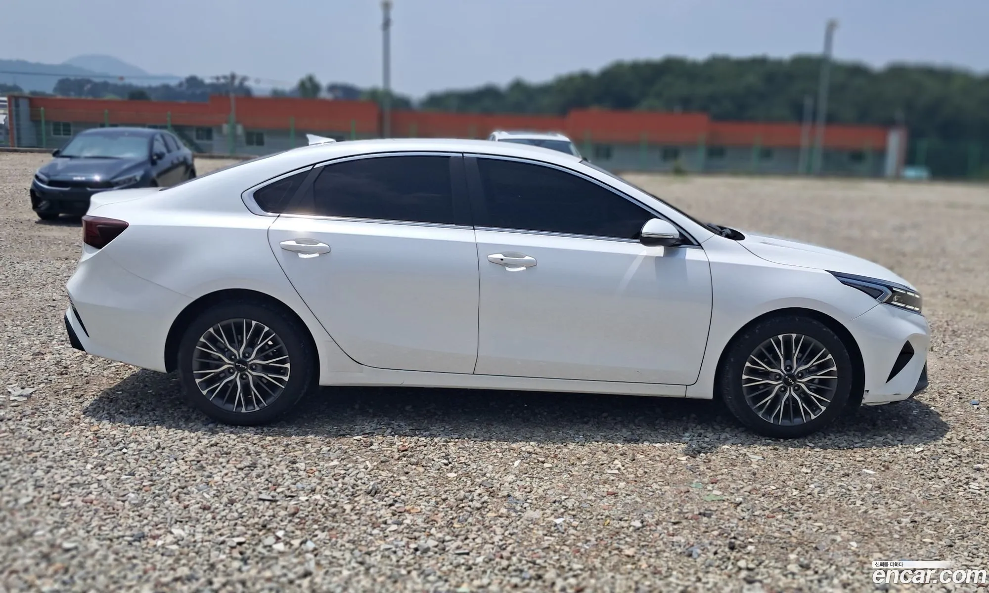 Kia K3 2022 — 4