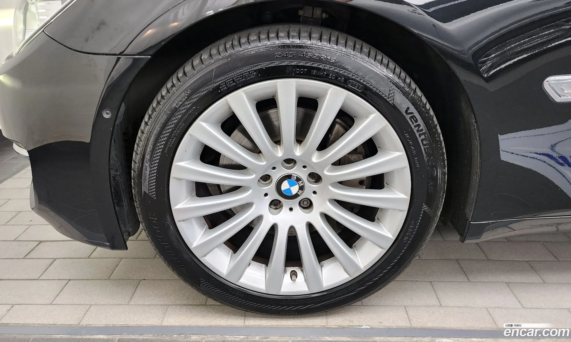 BMW 7 Series 2015 — 27