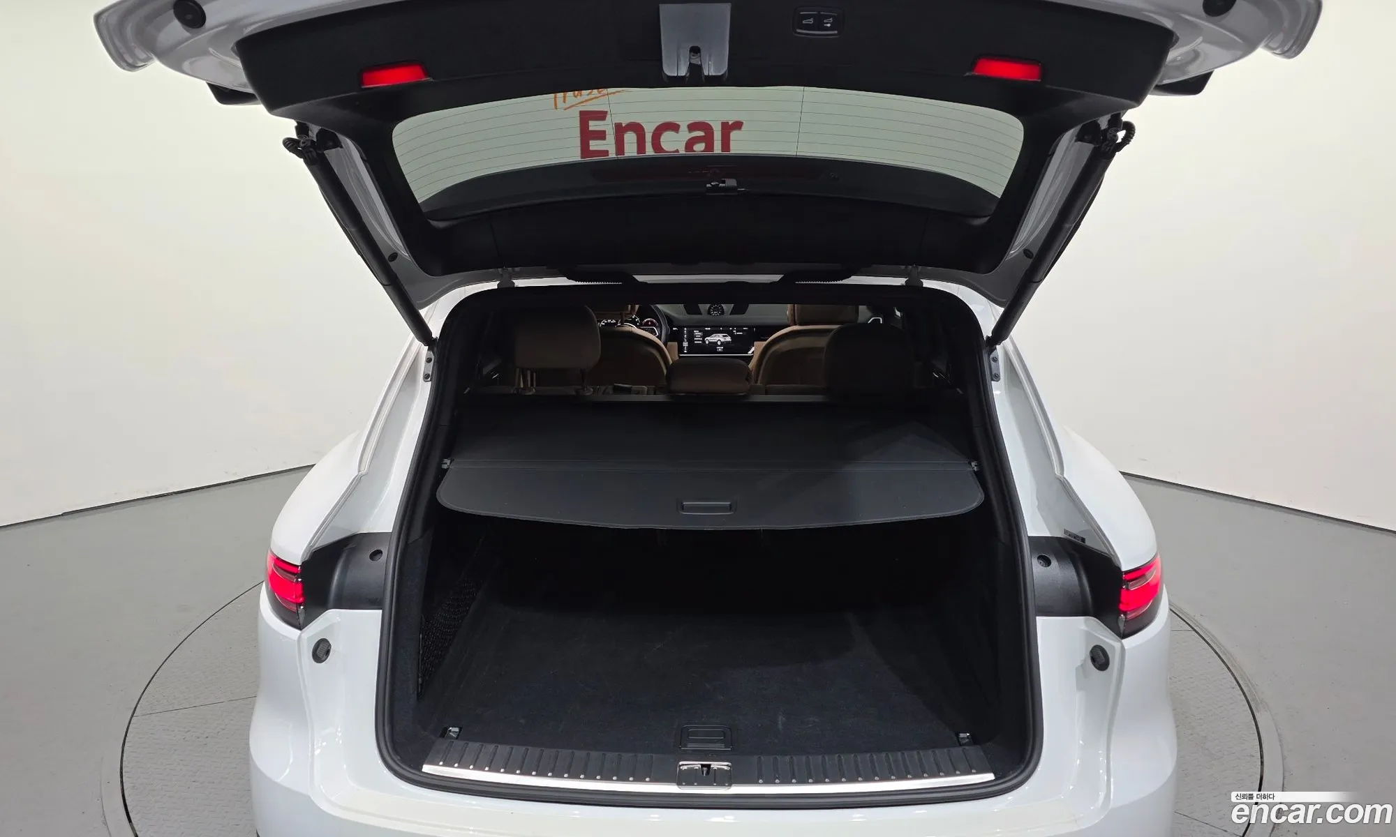 Porsche Cayenne 2019 WP1AA29Y6KDA17353 — 4