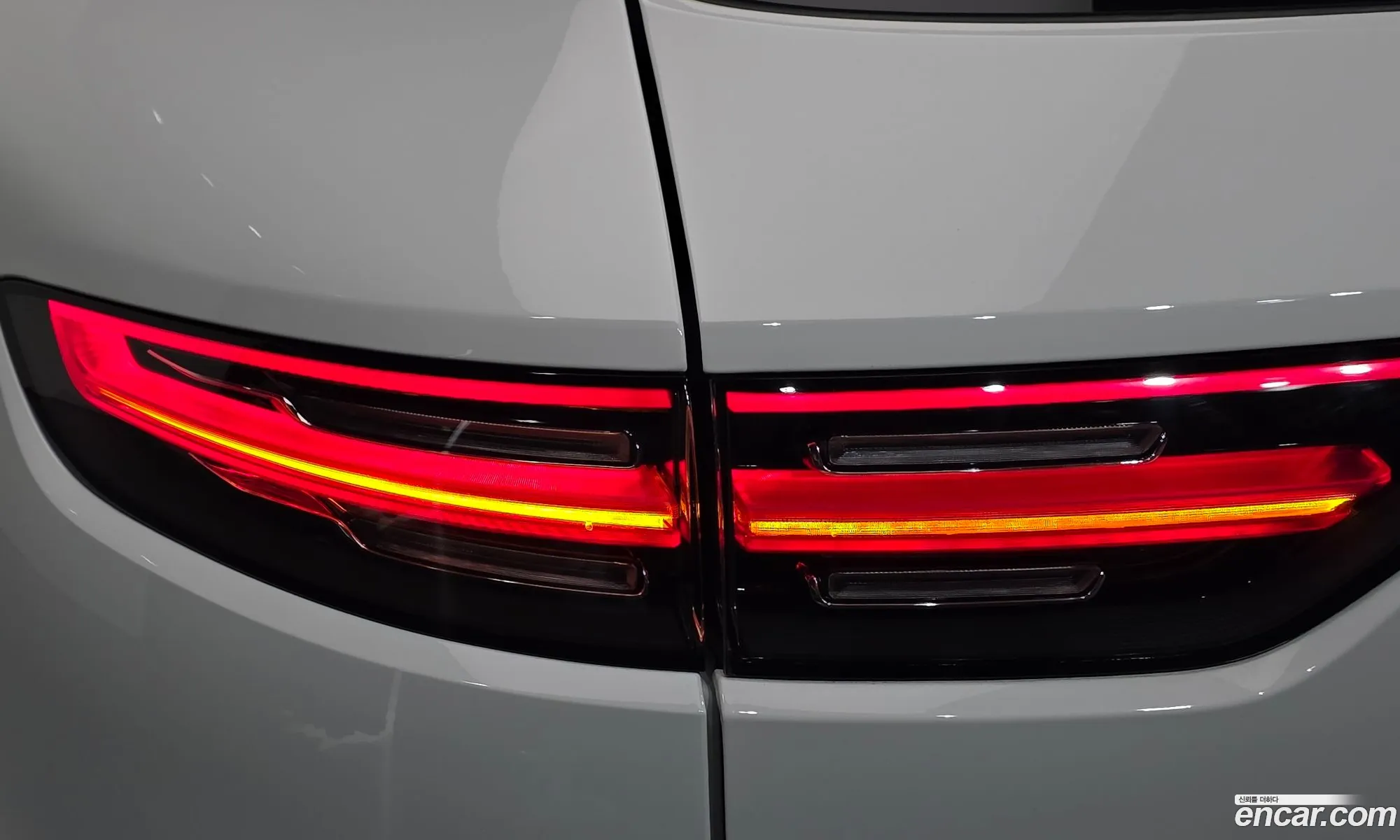 Porsche Cayenne 2019 WP1AA29Y6KDA17353 — 13