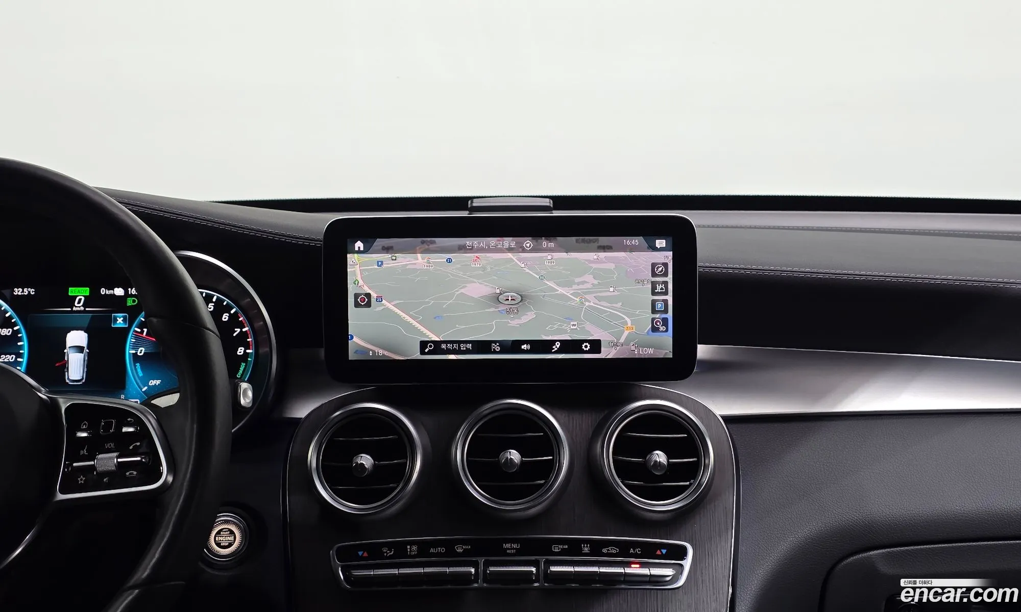 Mercedes-Benz GLC-Class X253 2021 — 23