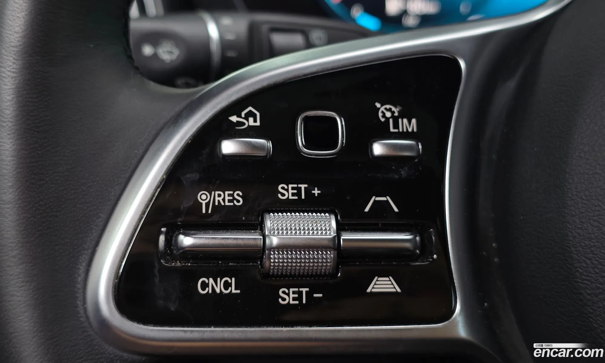 Mercedes-Benz GLC-Class X253 2021 — 15