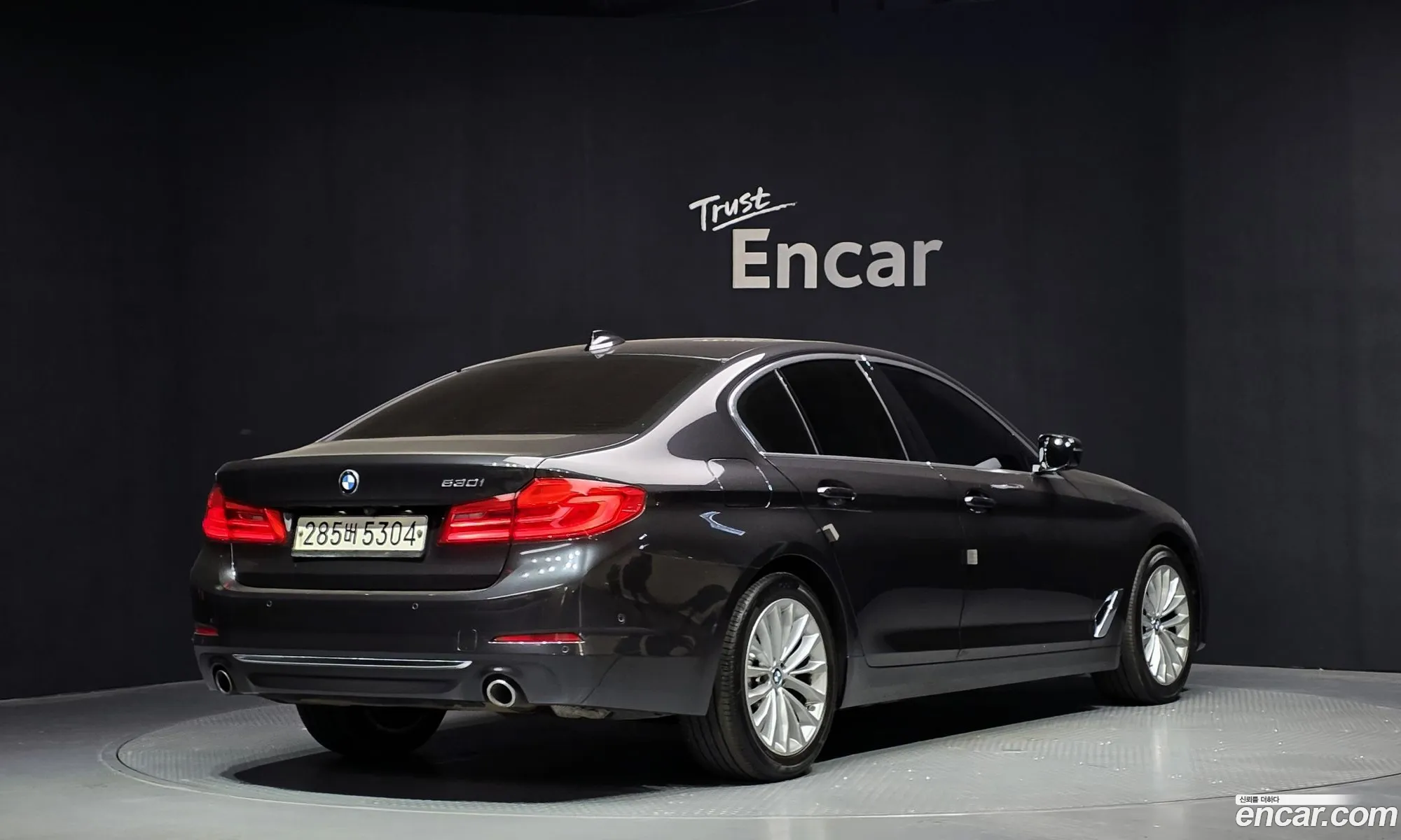 BMW 5 Series 2019 WBAJR5105LCD17748 — 10