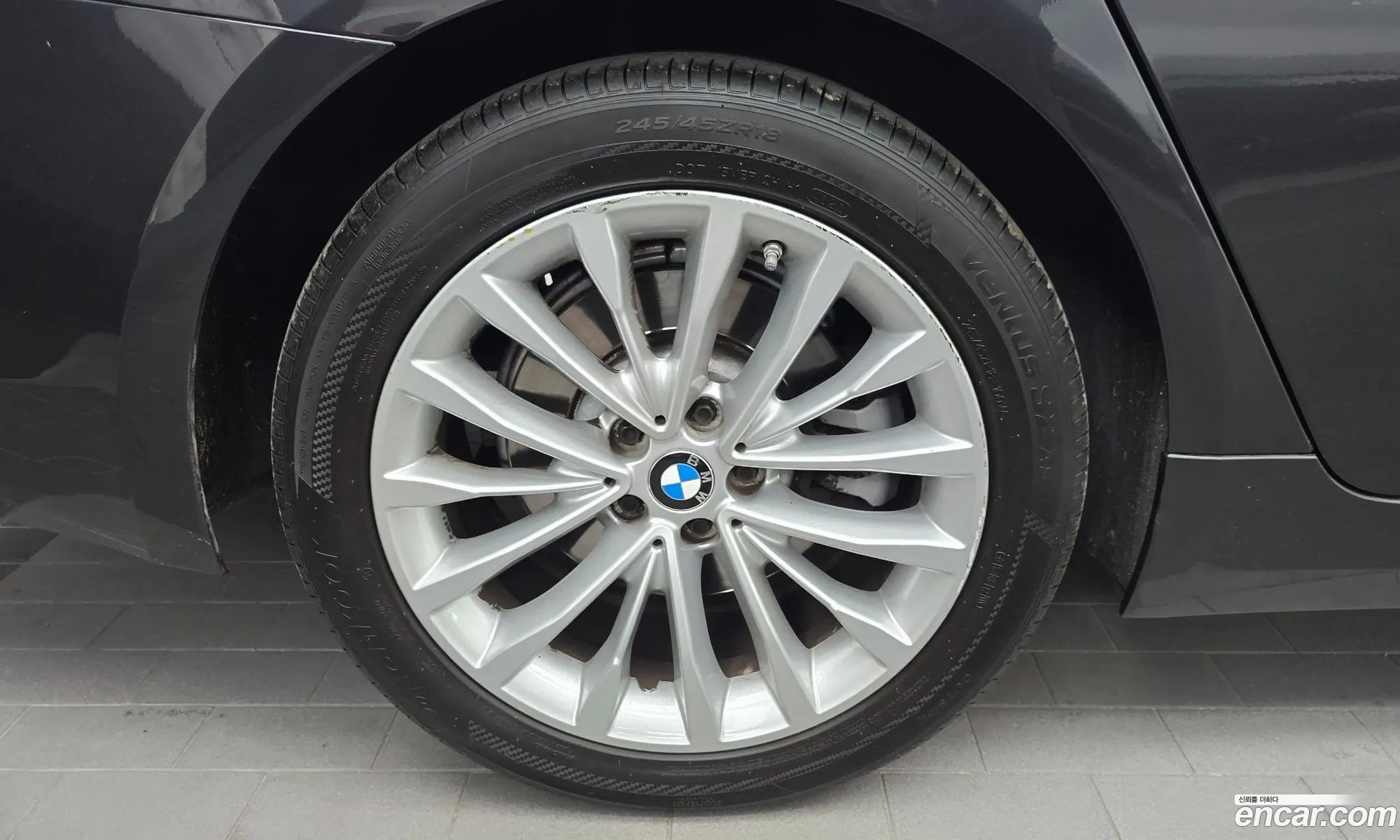 BMW 5 Series 2019 WBAJR5105LCD17748 — 28