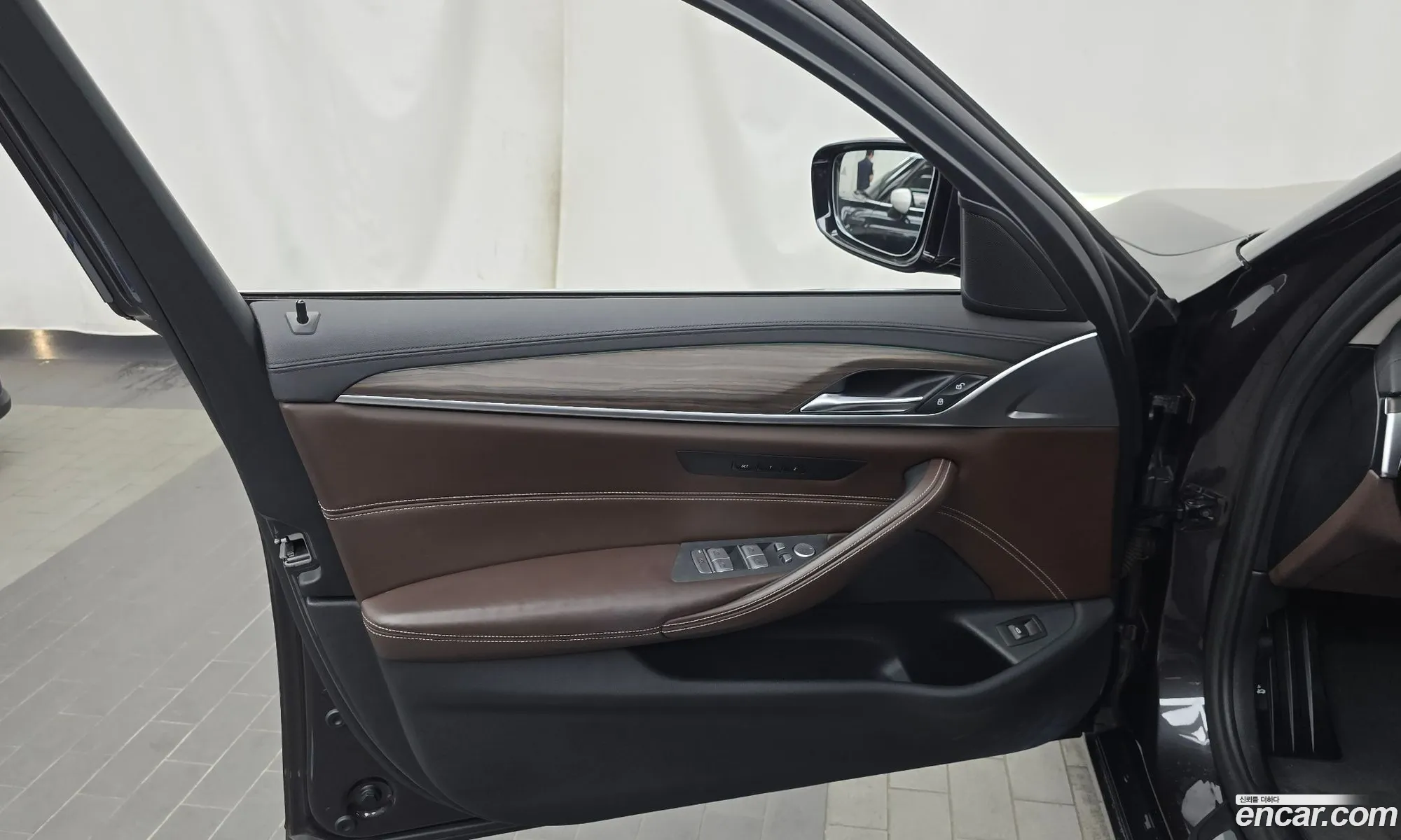 BMW 5 Series 2019 WBAJR5105LCD17748 — 23