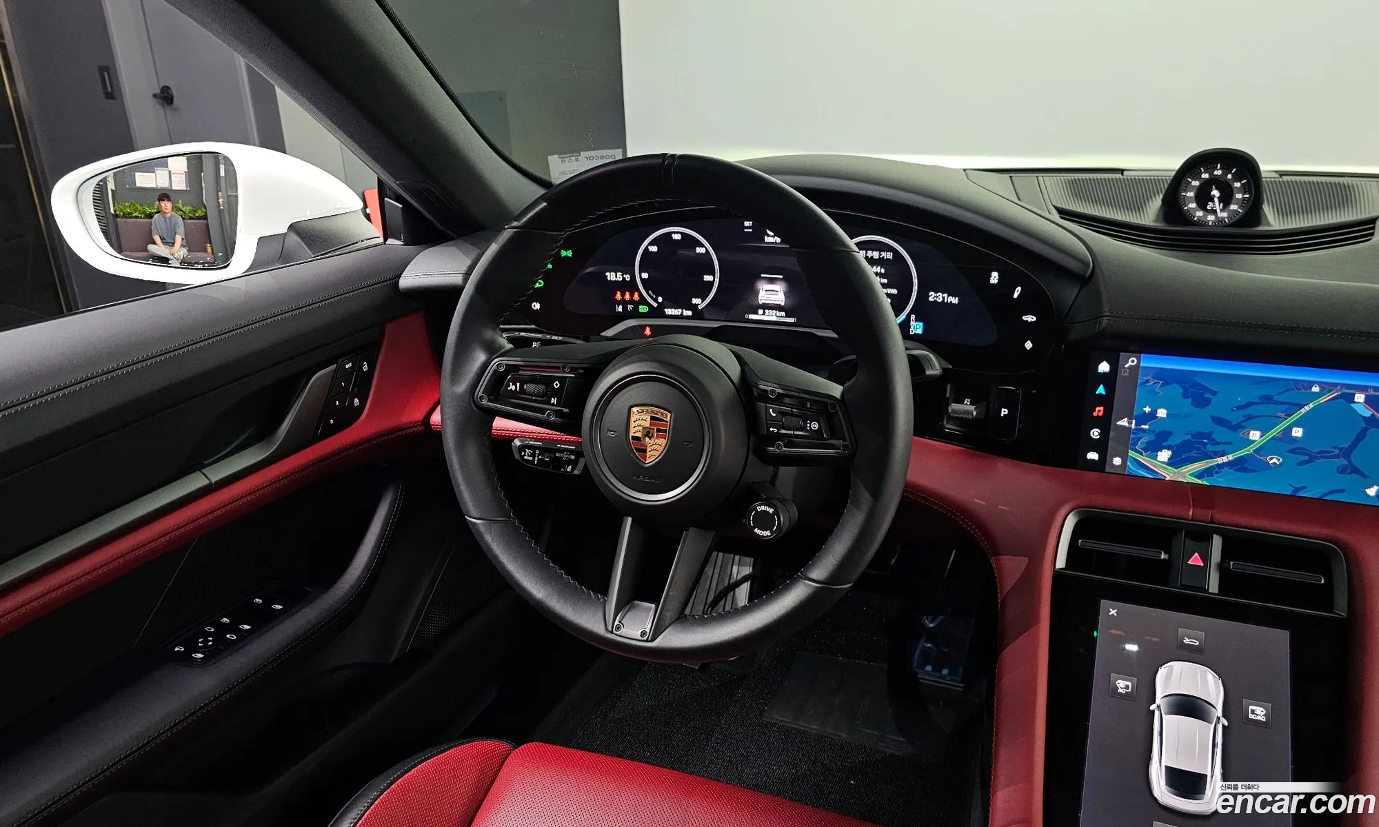 Porsche Taycan 2024 — 13