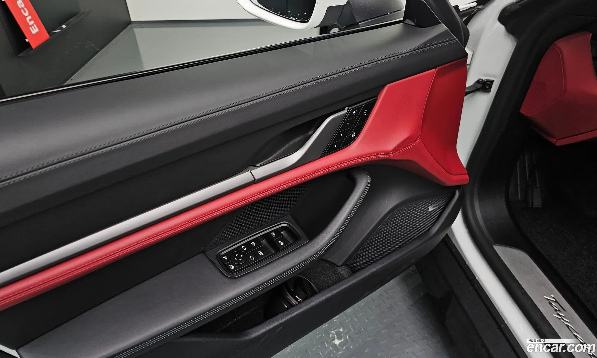 Porsche Taycan 2024 — 15
