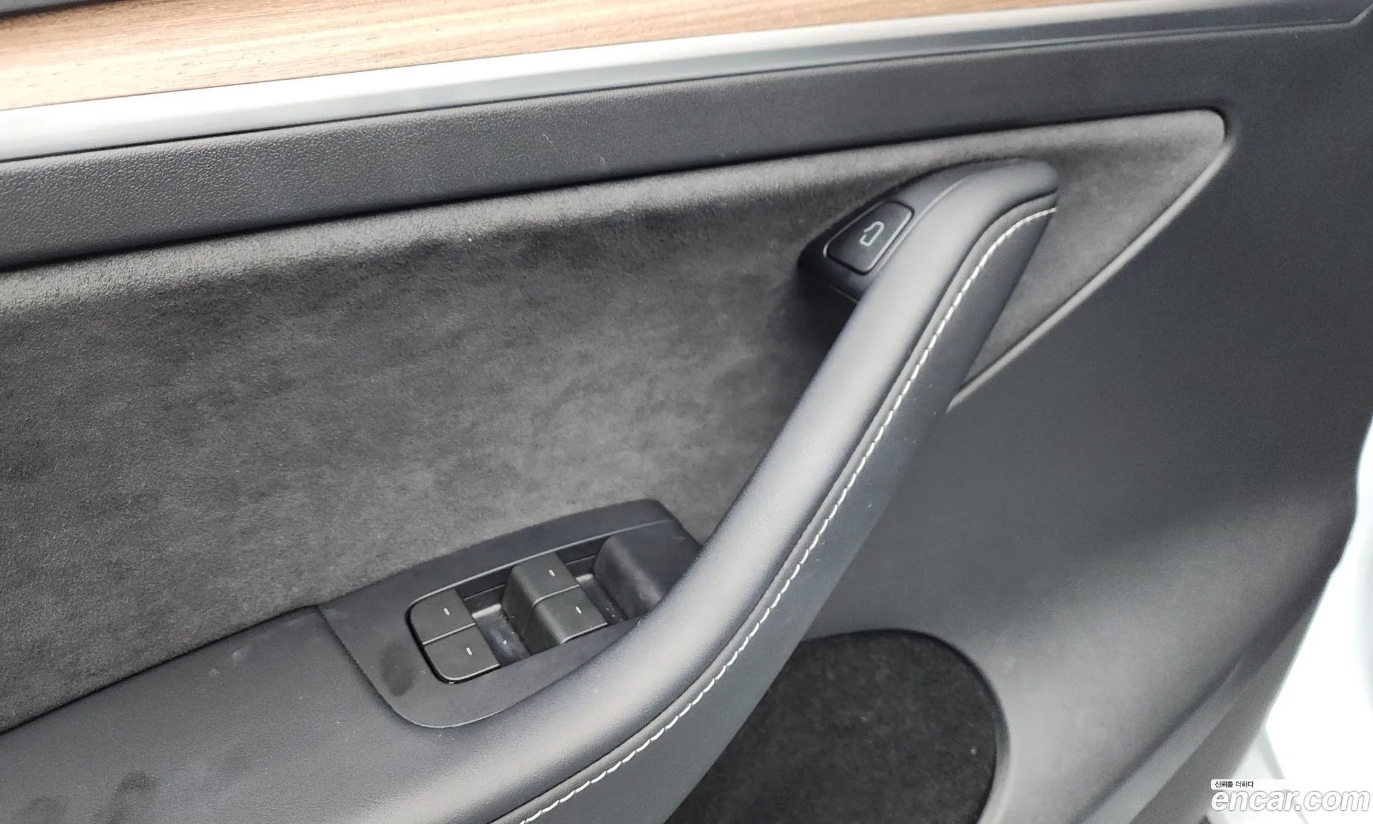 Tesla Model Y 2024 LRWYGCEL9RC564080 — 20