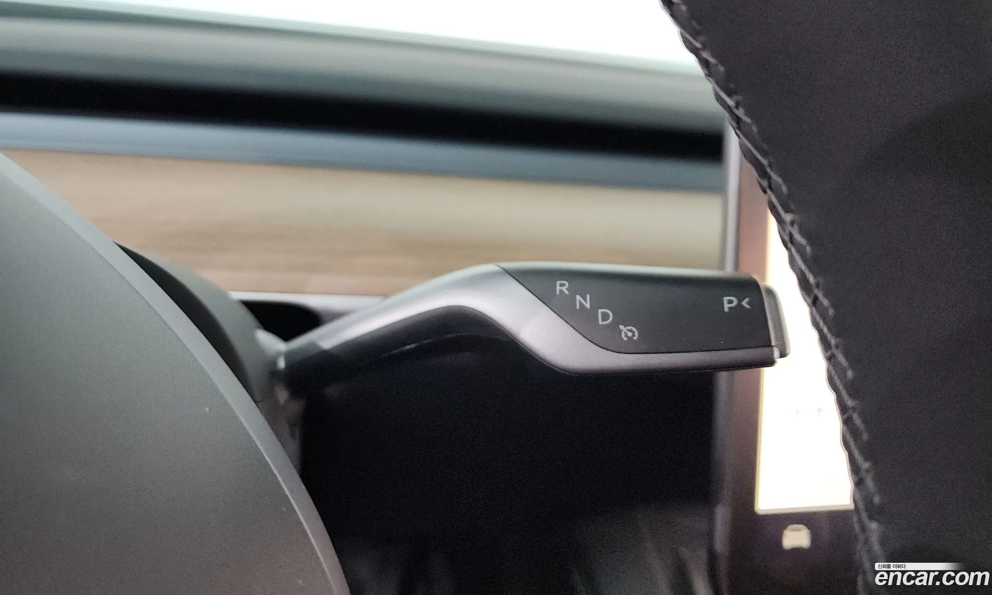 Tesla Model Y 2024 LRWYGCEL9RC564080 — 33