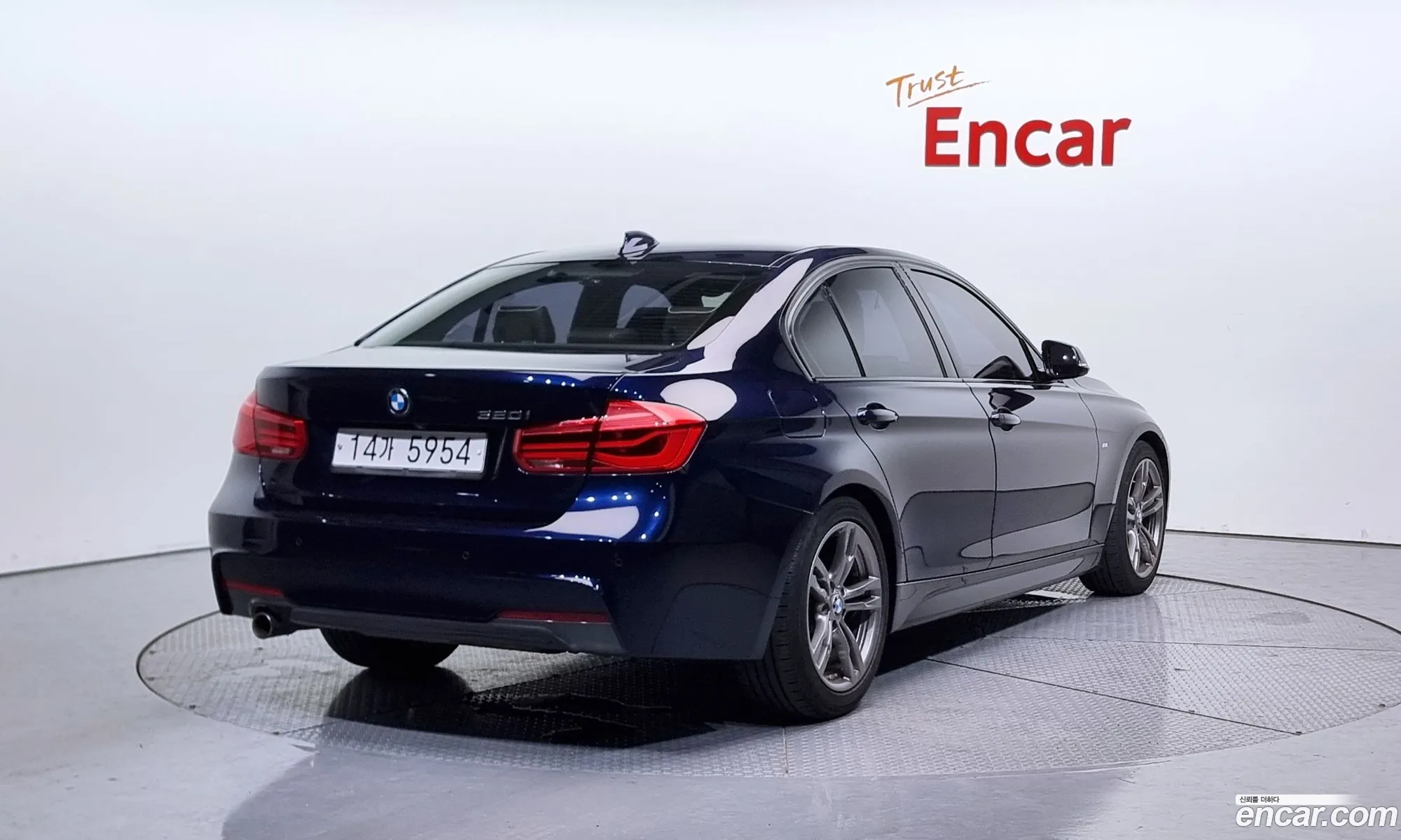 BMW 3 Series 2017 WBA8A9105JK884345 — 9