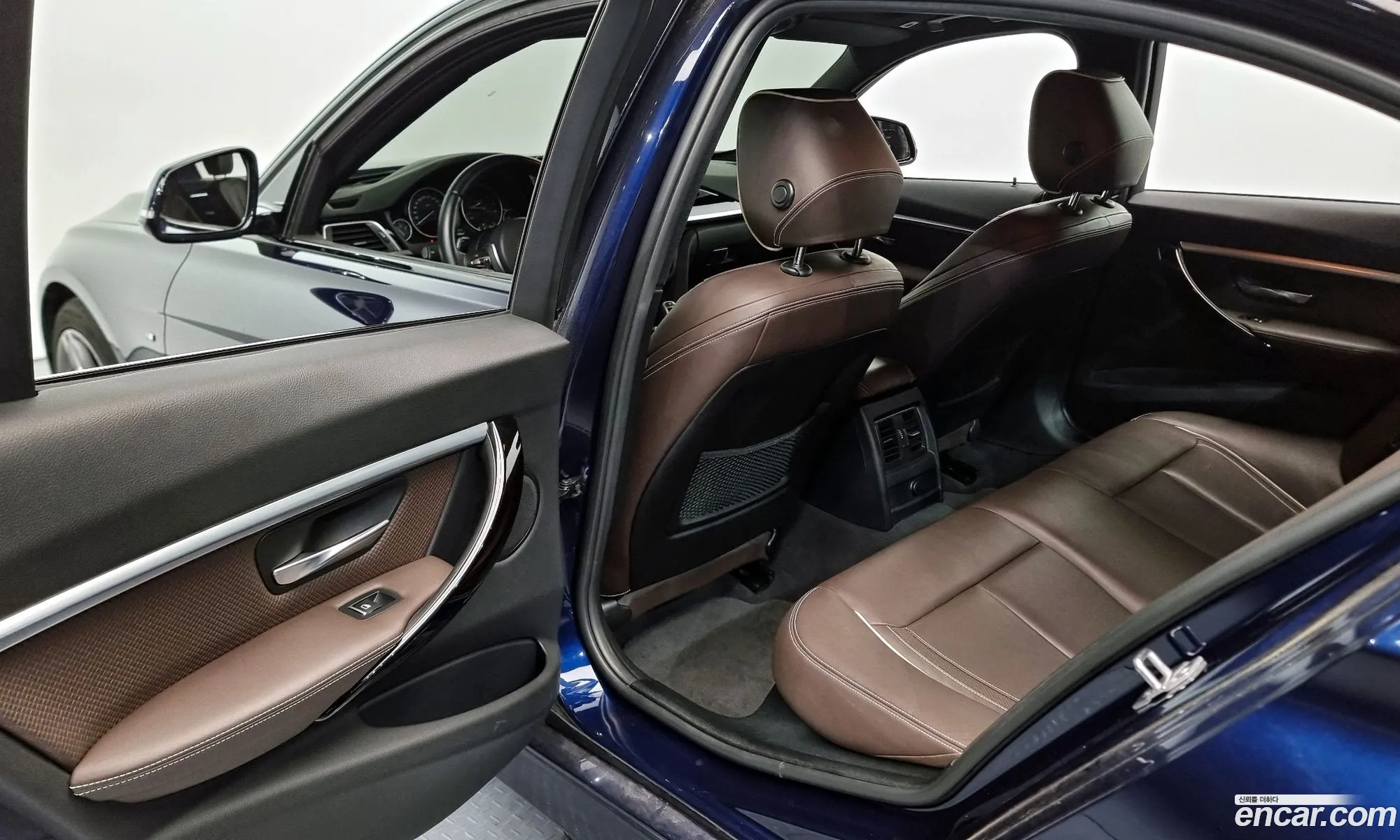 BMW 3 Series 2017 WBA8A9105JK884345 — 16