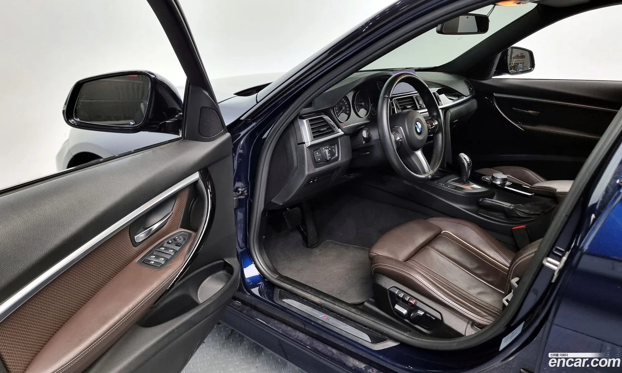 BMW 3 Series 2017 WBA8A9105JK884345 — 4