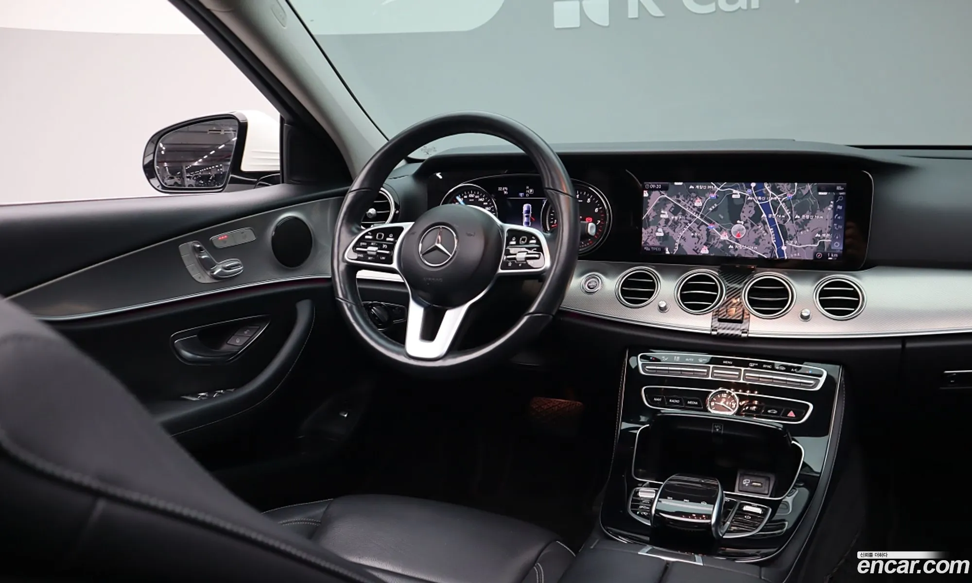 Mercedes-Benz E-Class W213 2019 — 15