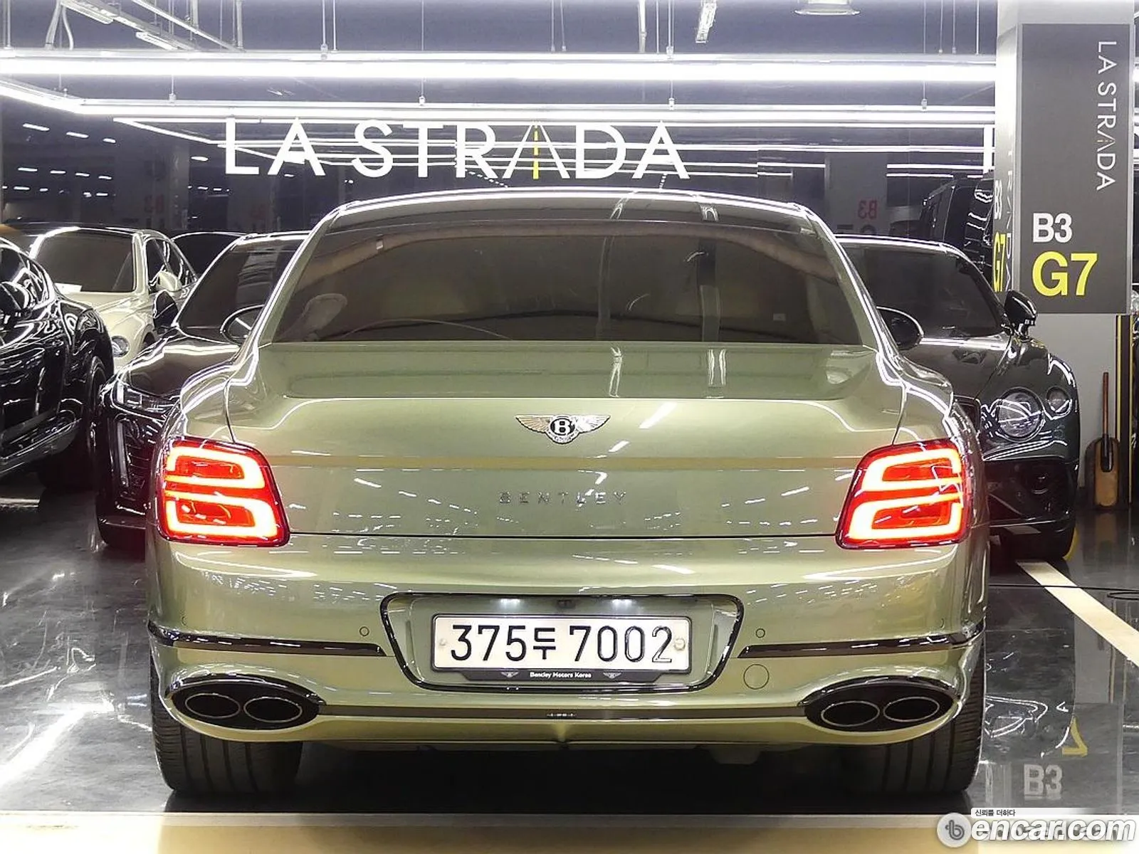 Bentley Flying Spur 2022 — 14