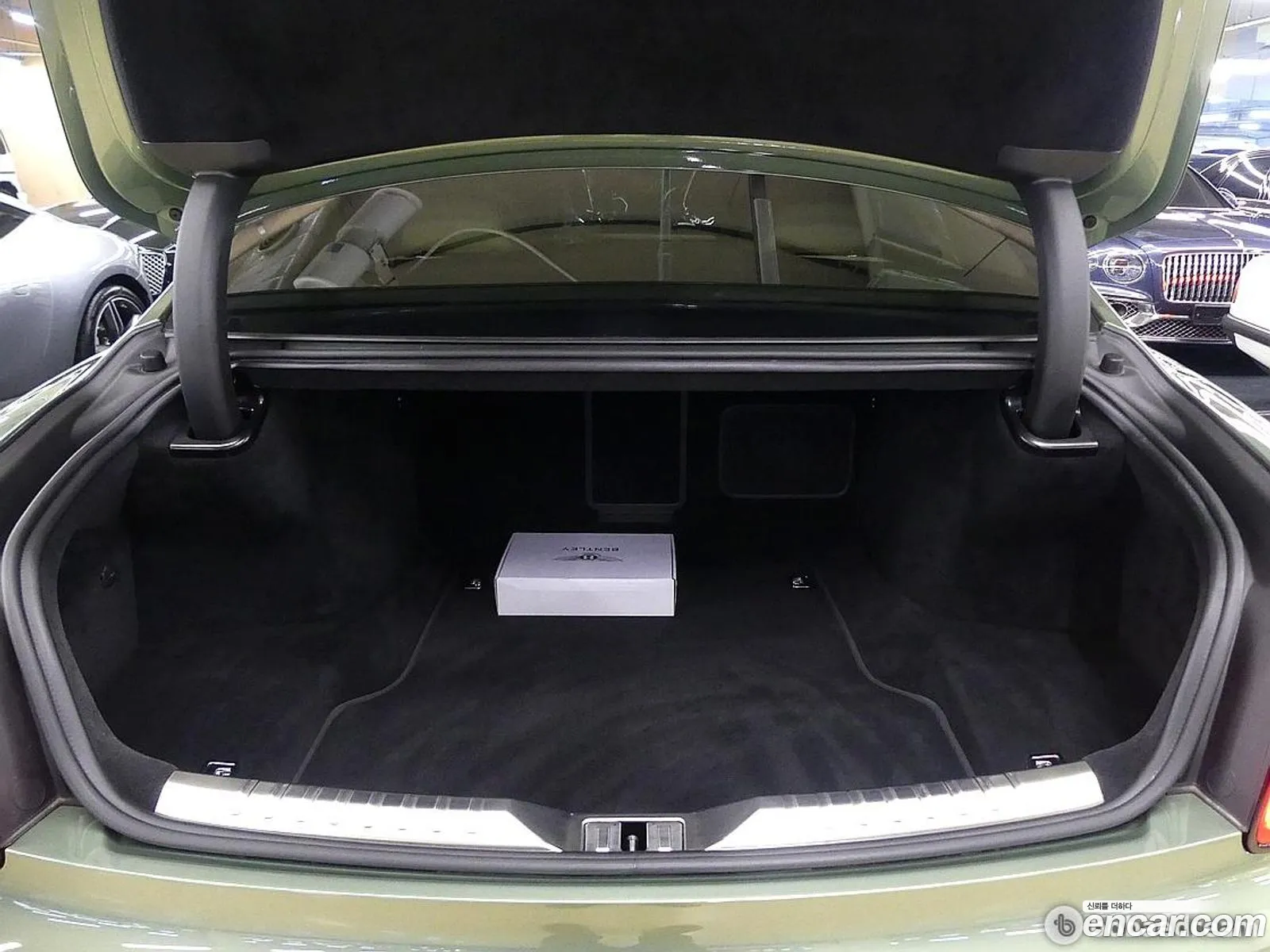 Bentley Flying Spur 2022 — 9