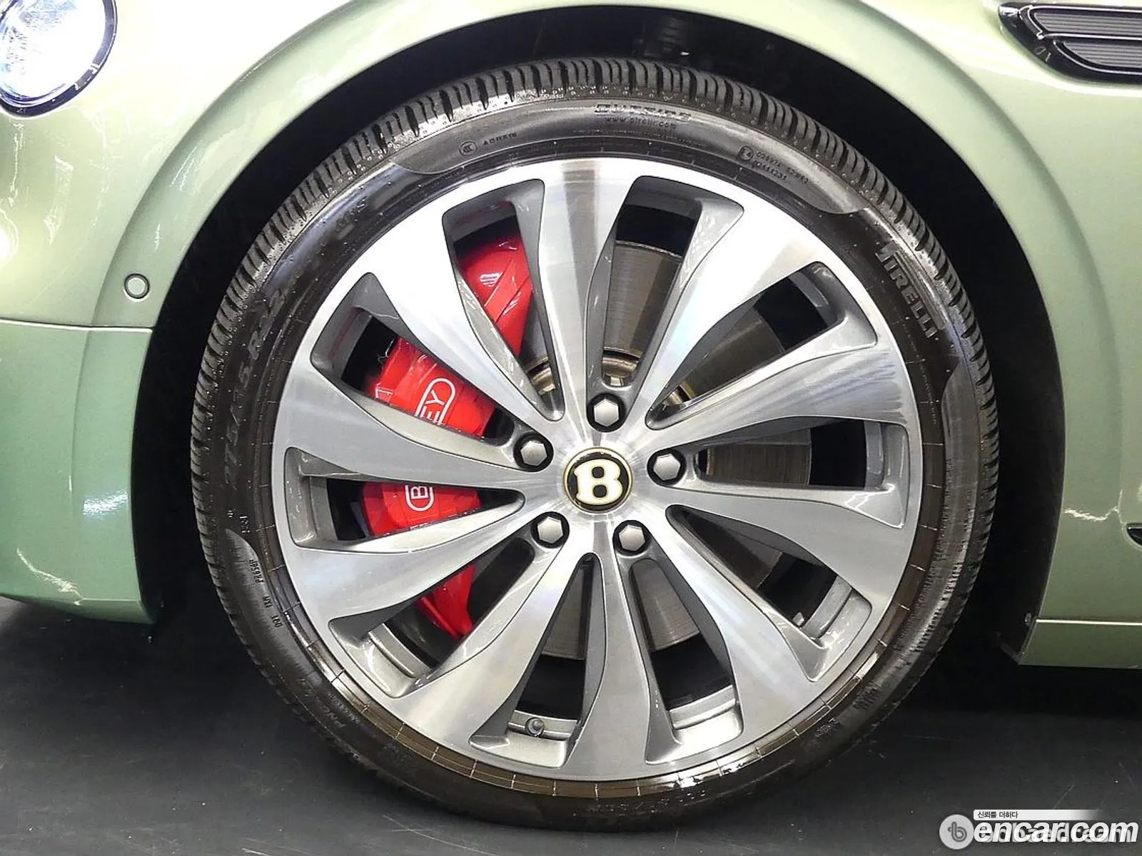 Bentley Flying Spur 2022 — 3