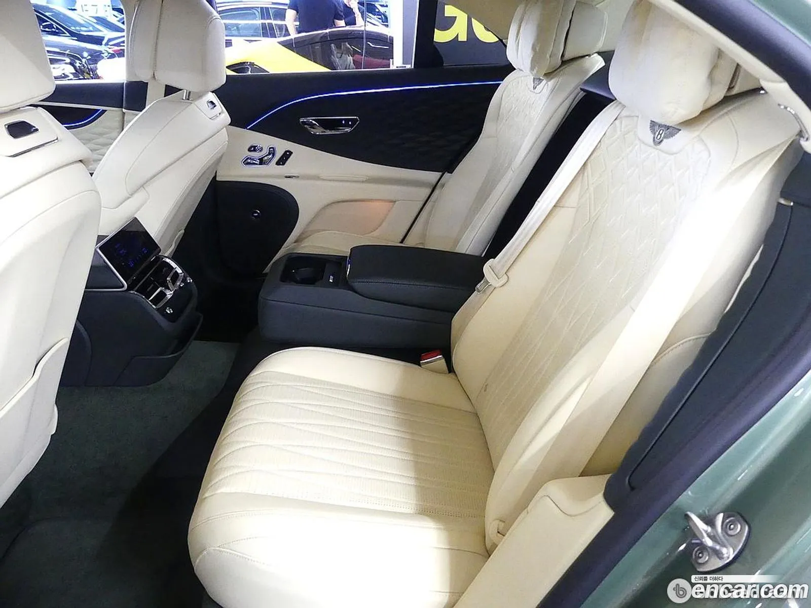 Bentley Flying Spur 2022 — 6