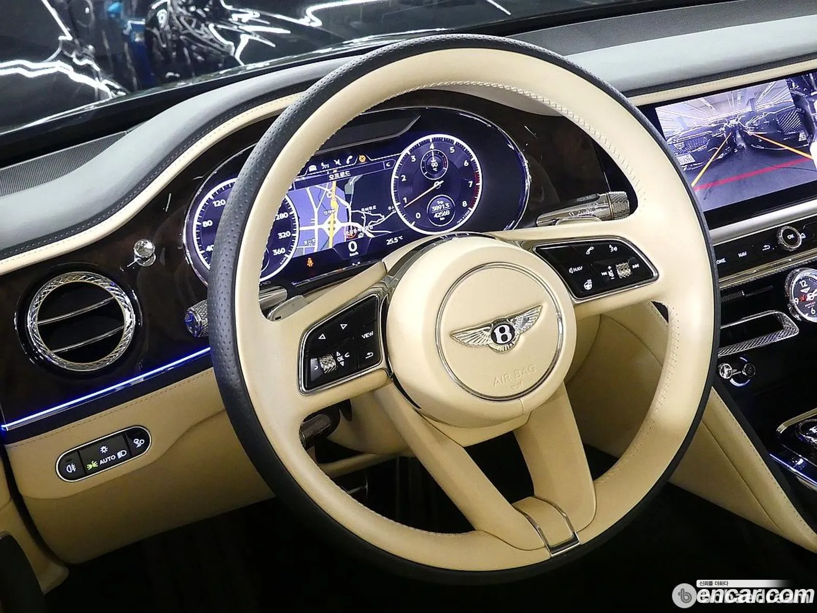 Bentley Flying Spur 2022 — 19