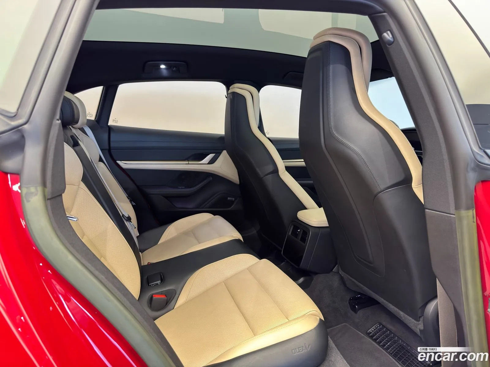 Porsche Taycan 2023 — 15