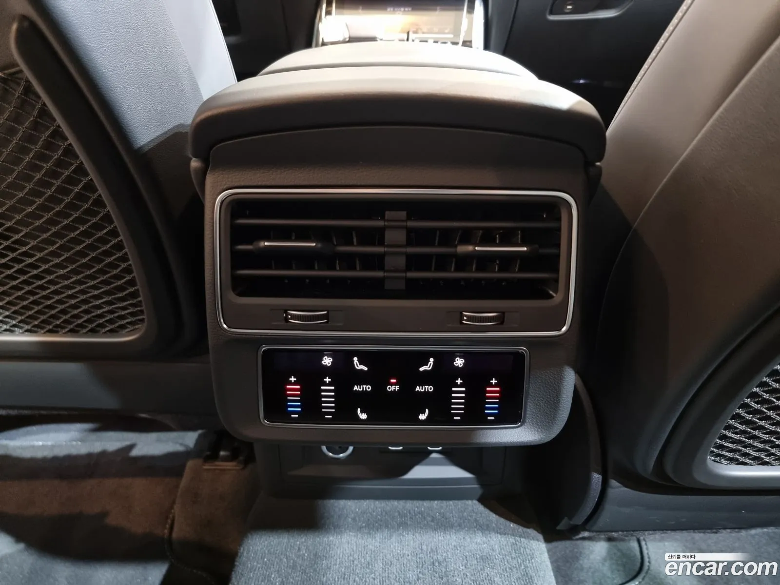 Audi Q8 2024 — 18