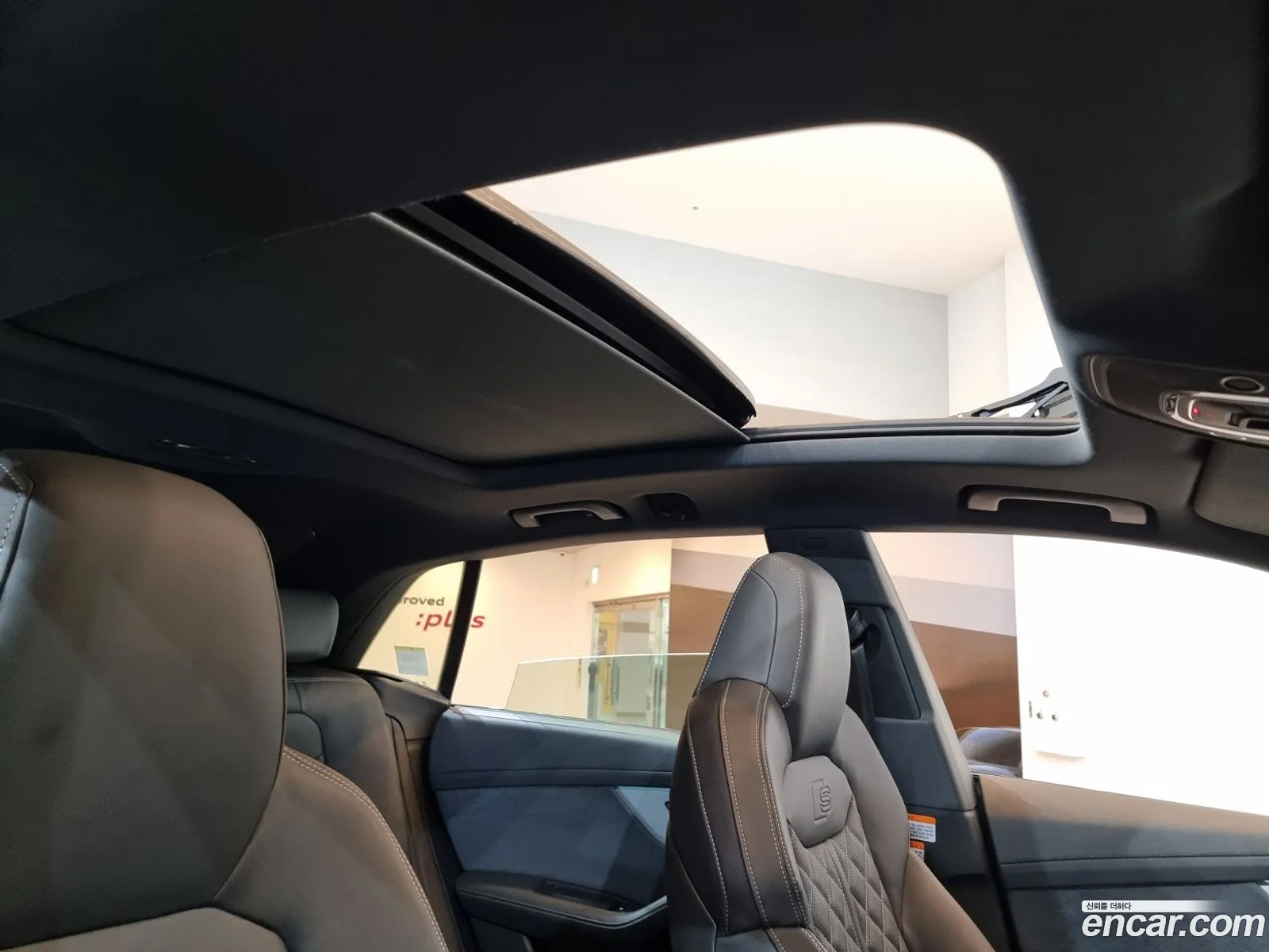 Audi Q8 2024 — 19