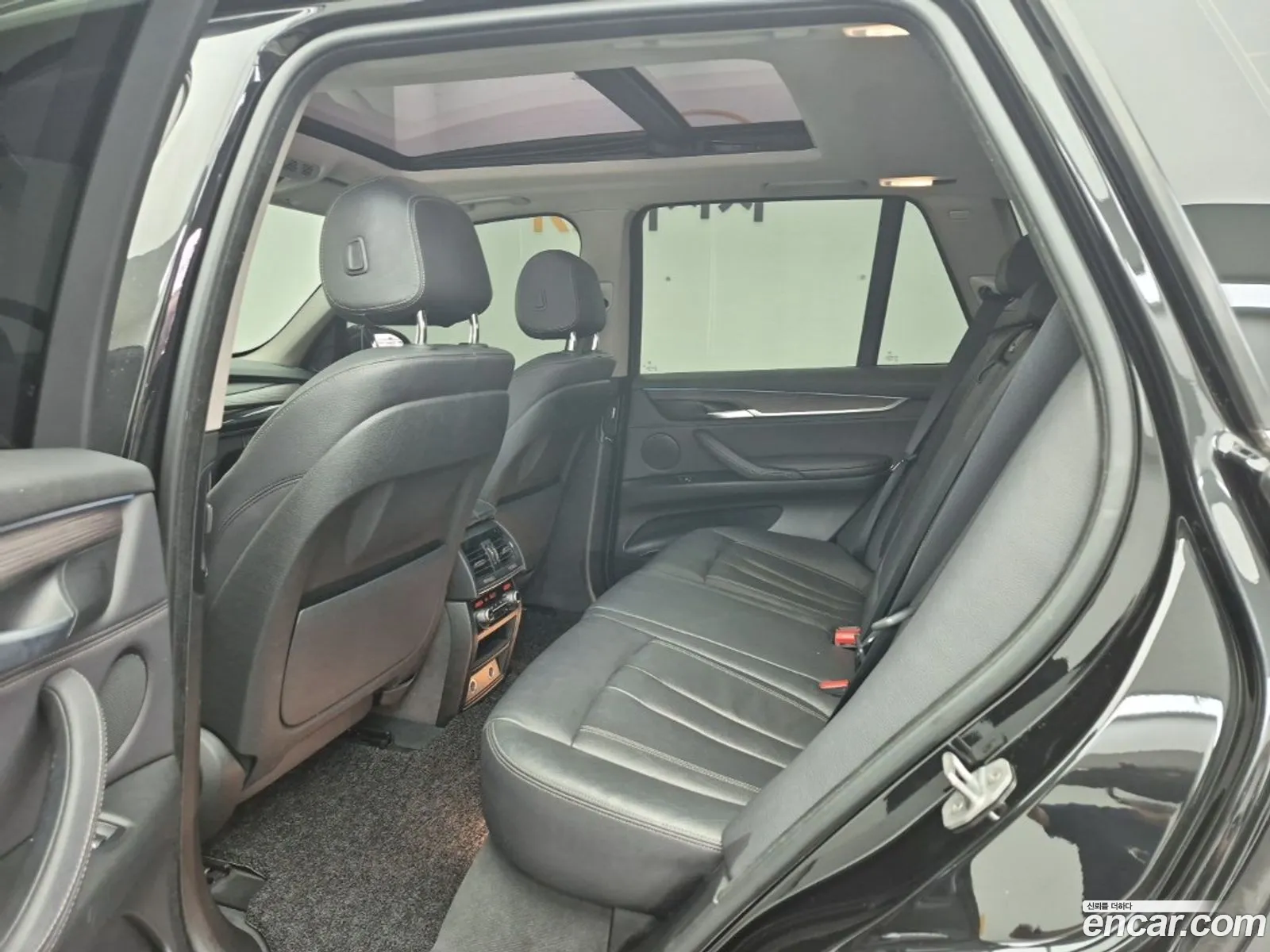 BMW X5 2017 — 7