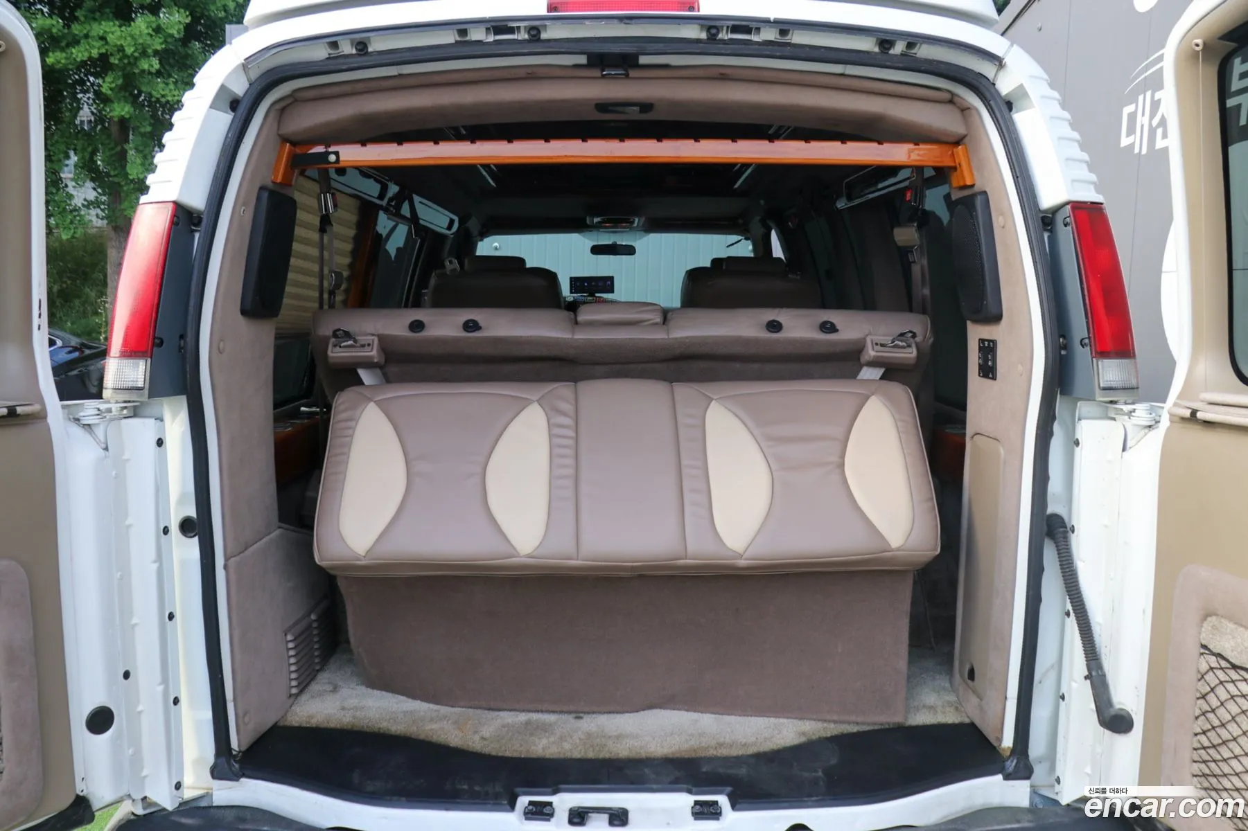 Chevrolet Express Van 2001 — 13