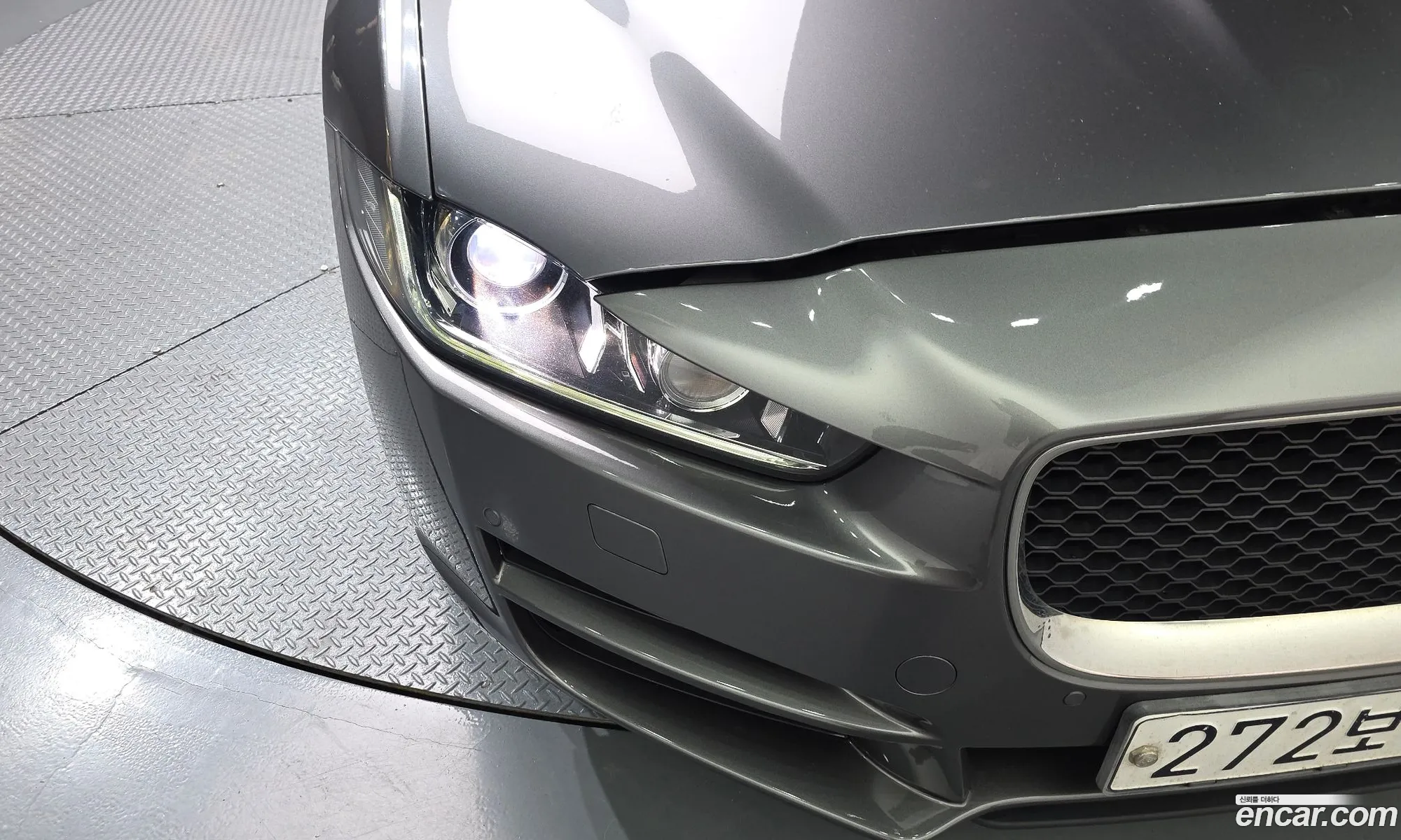 Jaguar XE 2019 SAJAB4BN3KCP51210 — 13