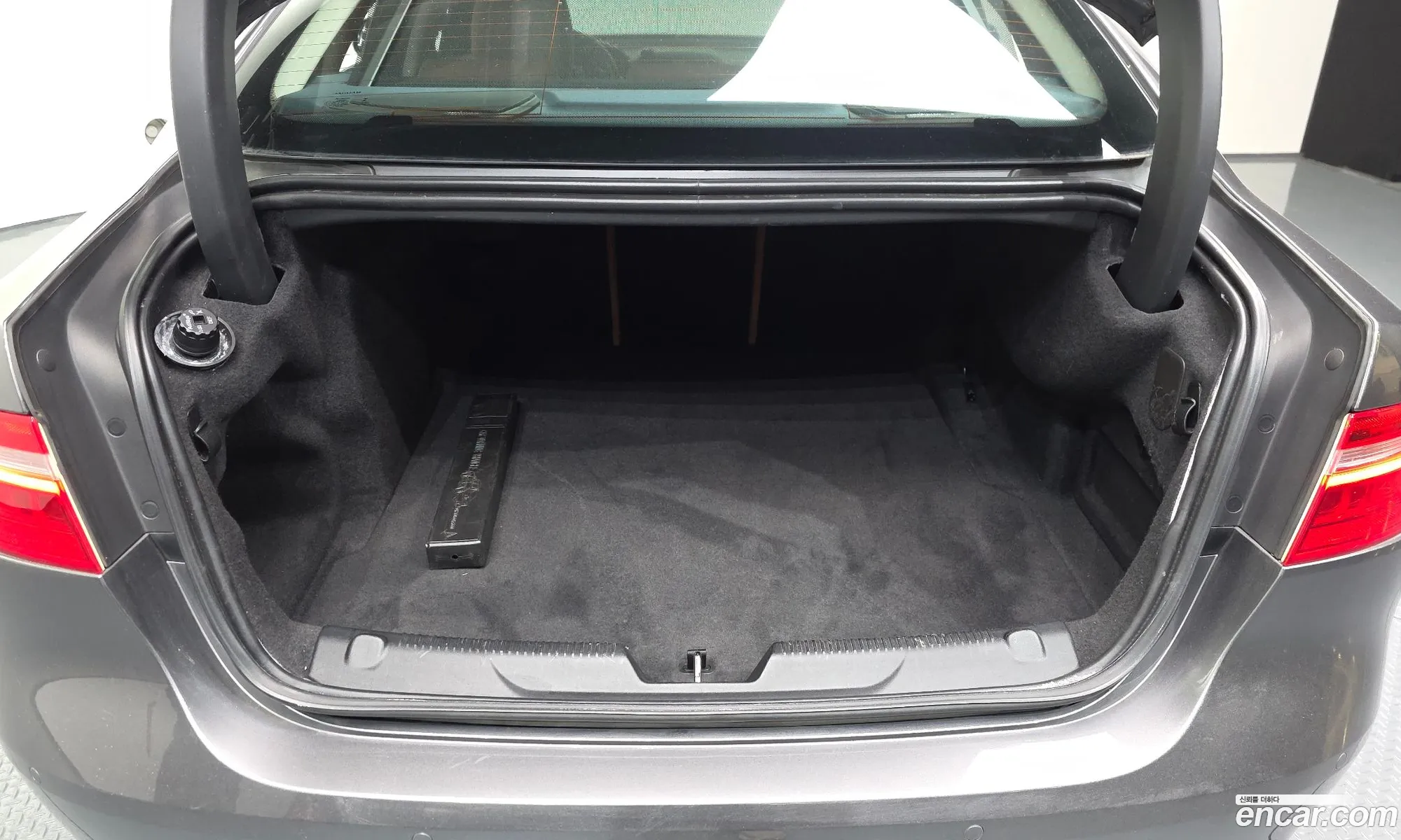 Jaguar XE 2019 SAJAB4BN3KCP51210 — 6