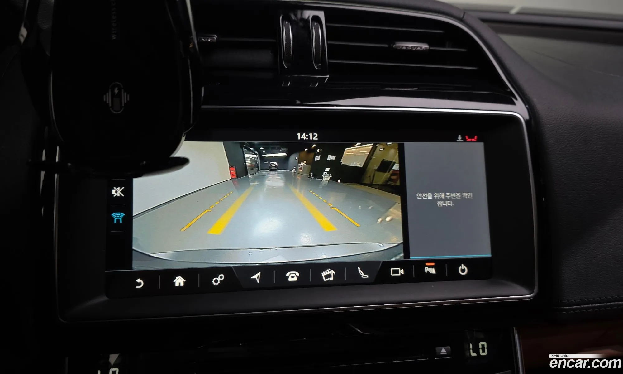 Jaguar XE 2019 SAJAB4BN3KCP51210 — 4