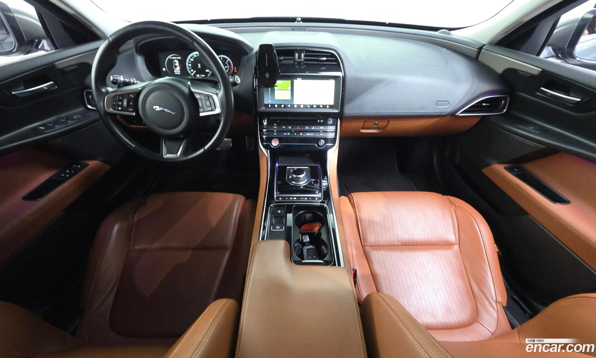 Jaguar XE 2019 SAJAB4BN3KCP51210 — 18