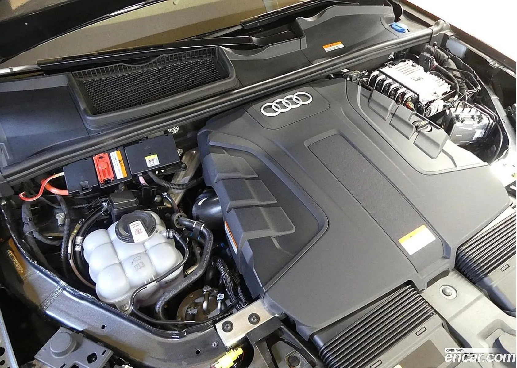 Audi Q7 2023 — 16