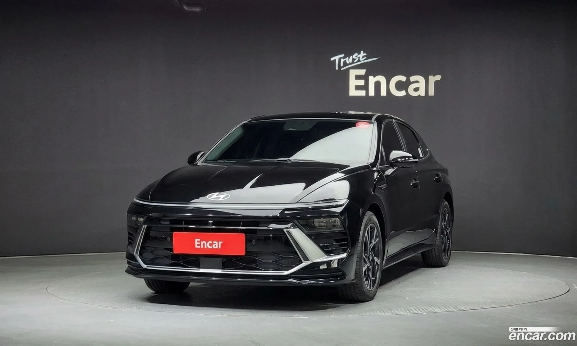 Hyundai Sonata the Edge Hybrid 2024 — 4