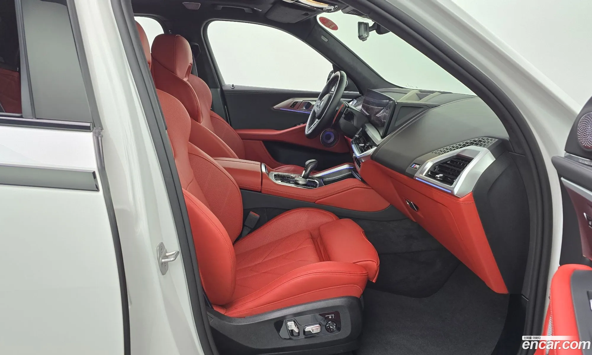 BMW XM 2025 — 3