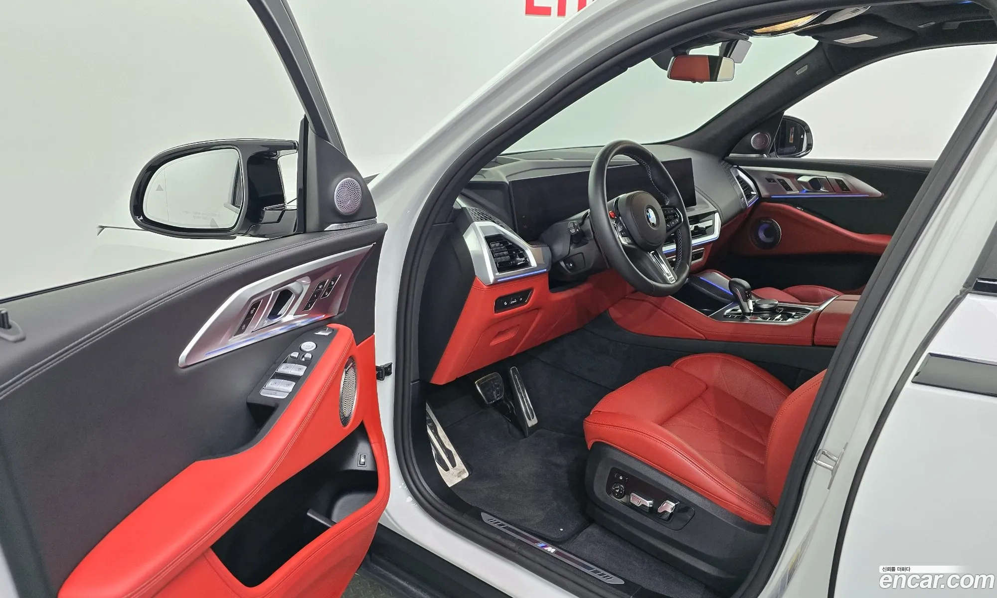 BMW XM 2025 — 6