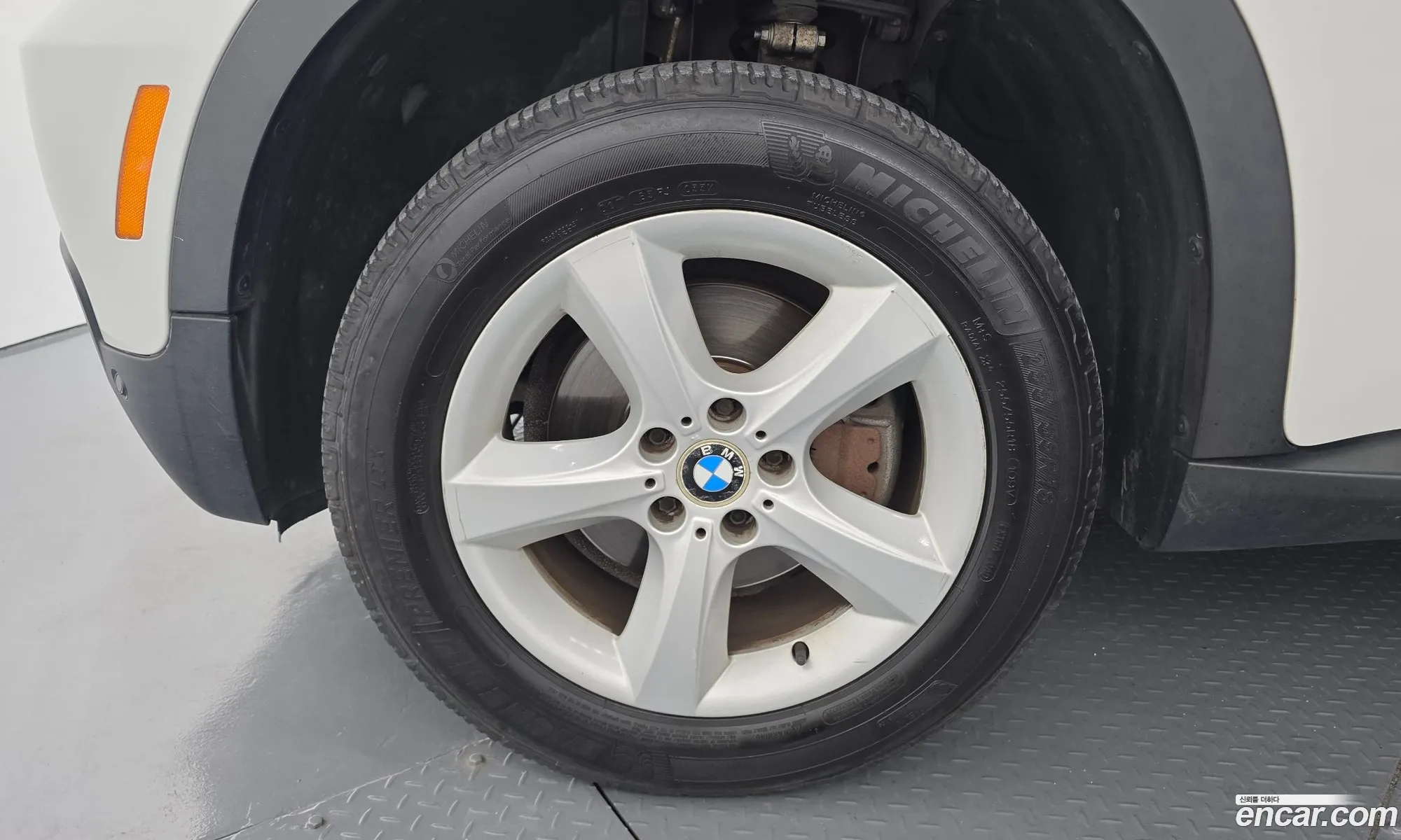 BMW X5 2007 5UXFE43577L015919 — 2