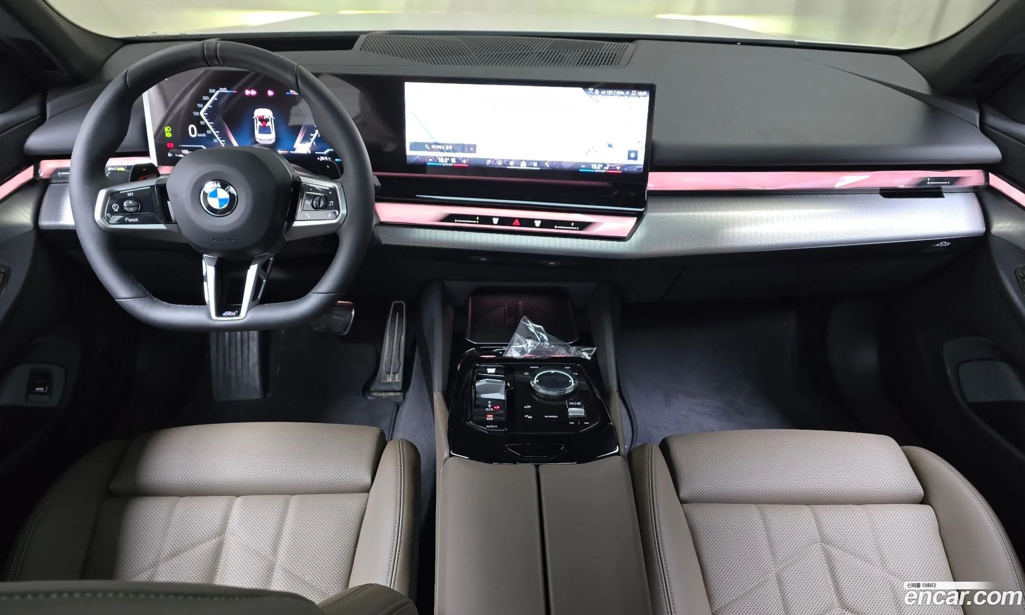BMW 5 Series 2025 — 18