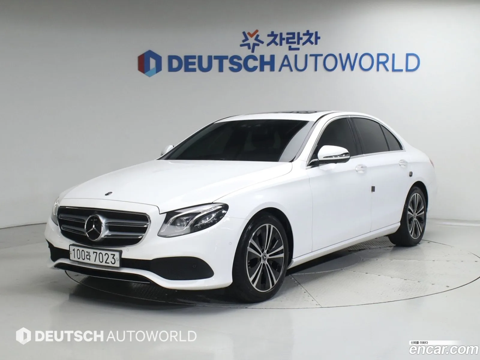 Mercedes-Benz E-Class W213 2020 — 19