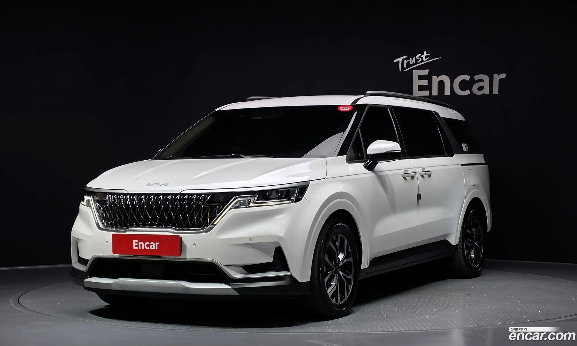 Kia Carnival 2023 — 2