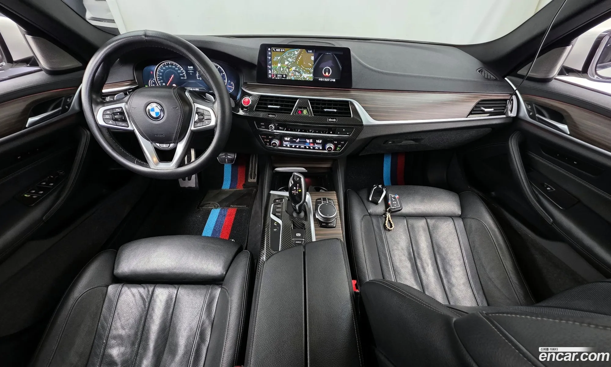BMW 5 Series 2017 WBAJD9100HG477152 — 2