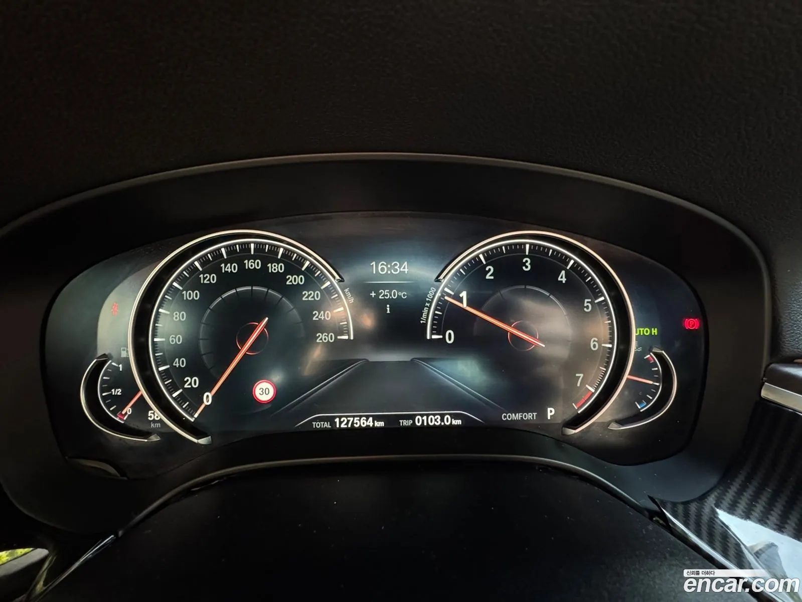 BMW 5 Series 2017 WBAJD9100HG477152 — 3