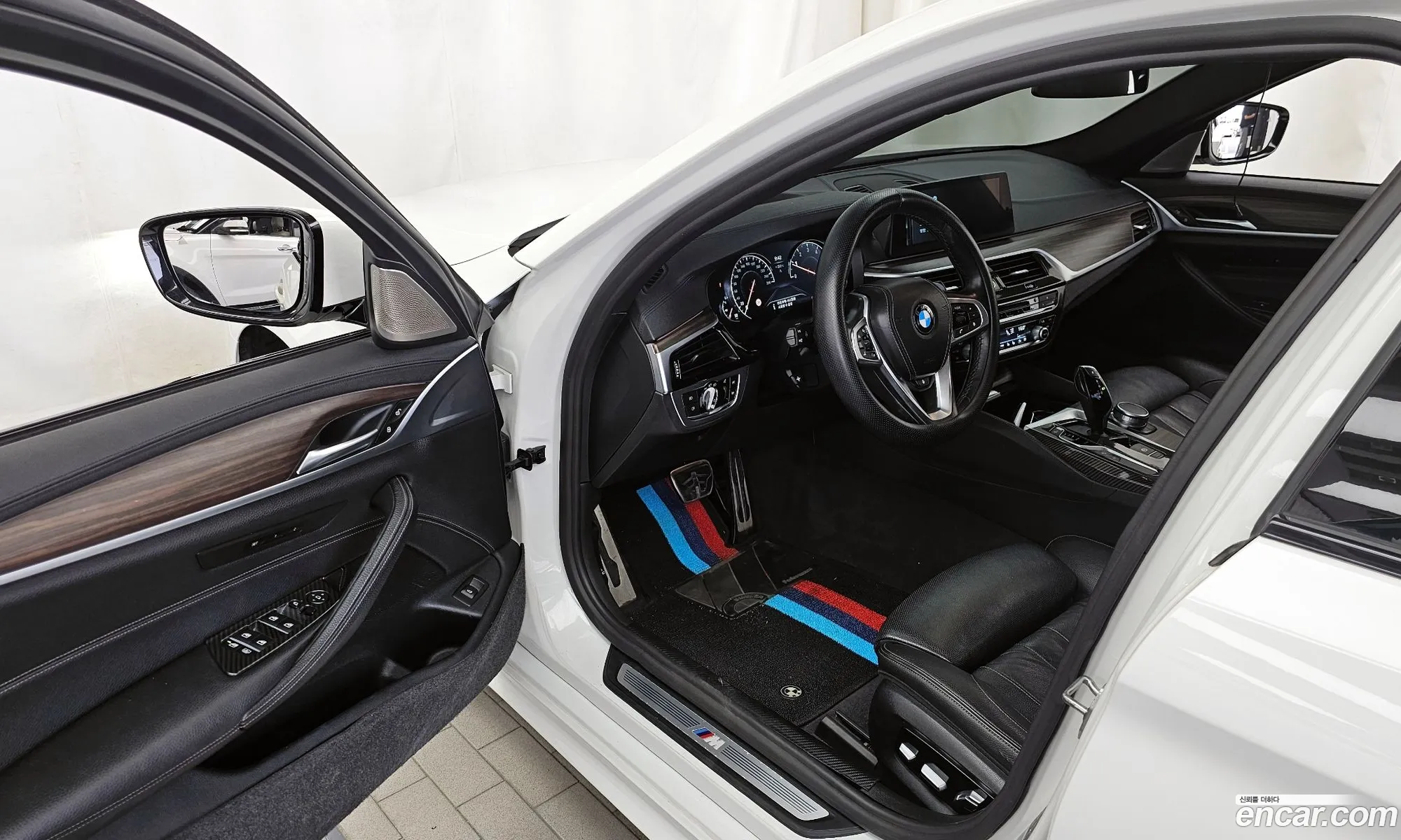 BMW 5 Series 2017 WBAJD9100HG477152 — 4