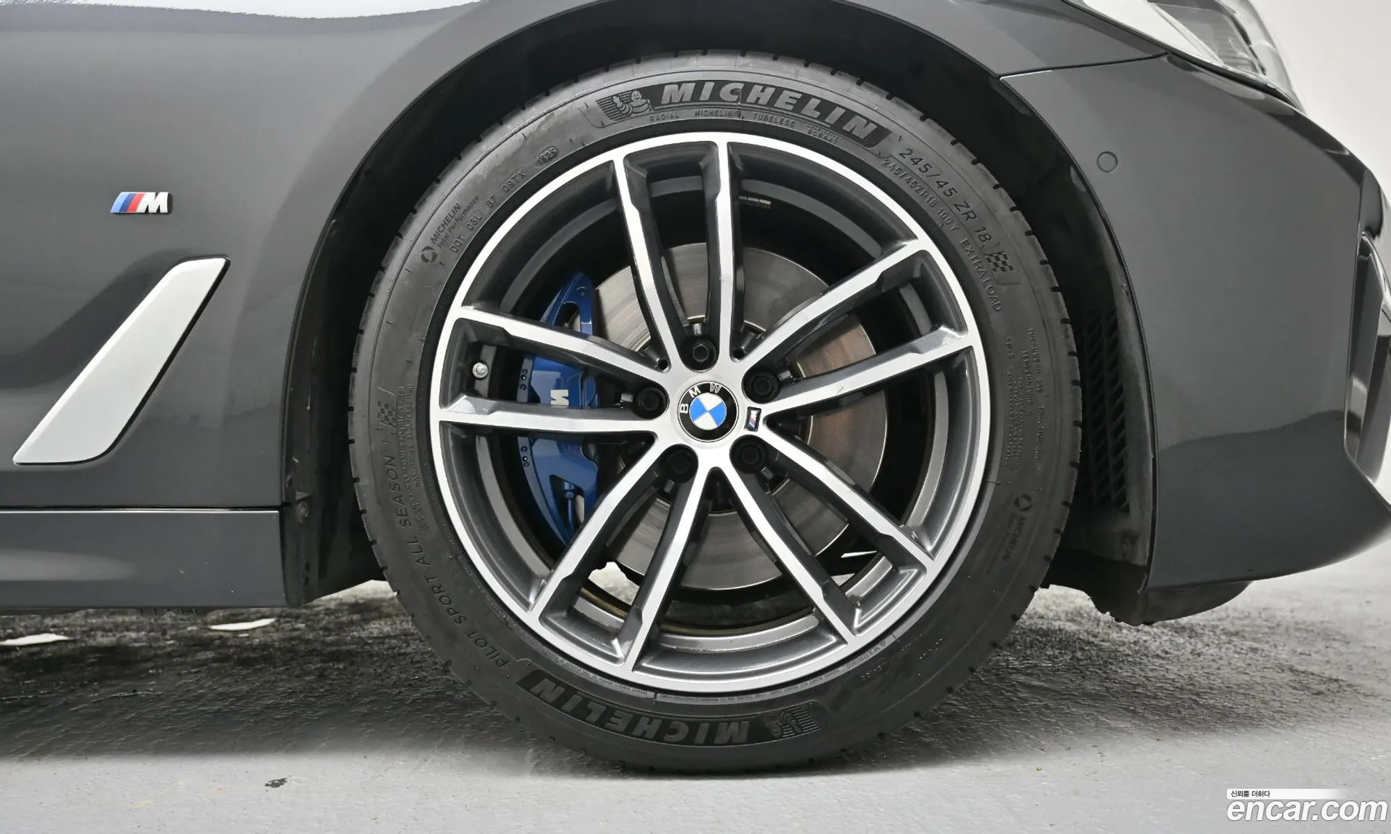 BMW 5 Series 2021 — 8