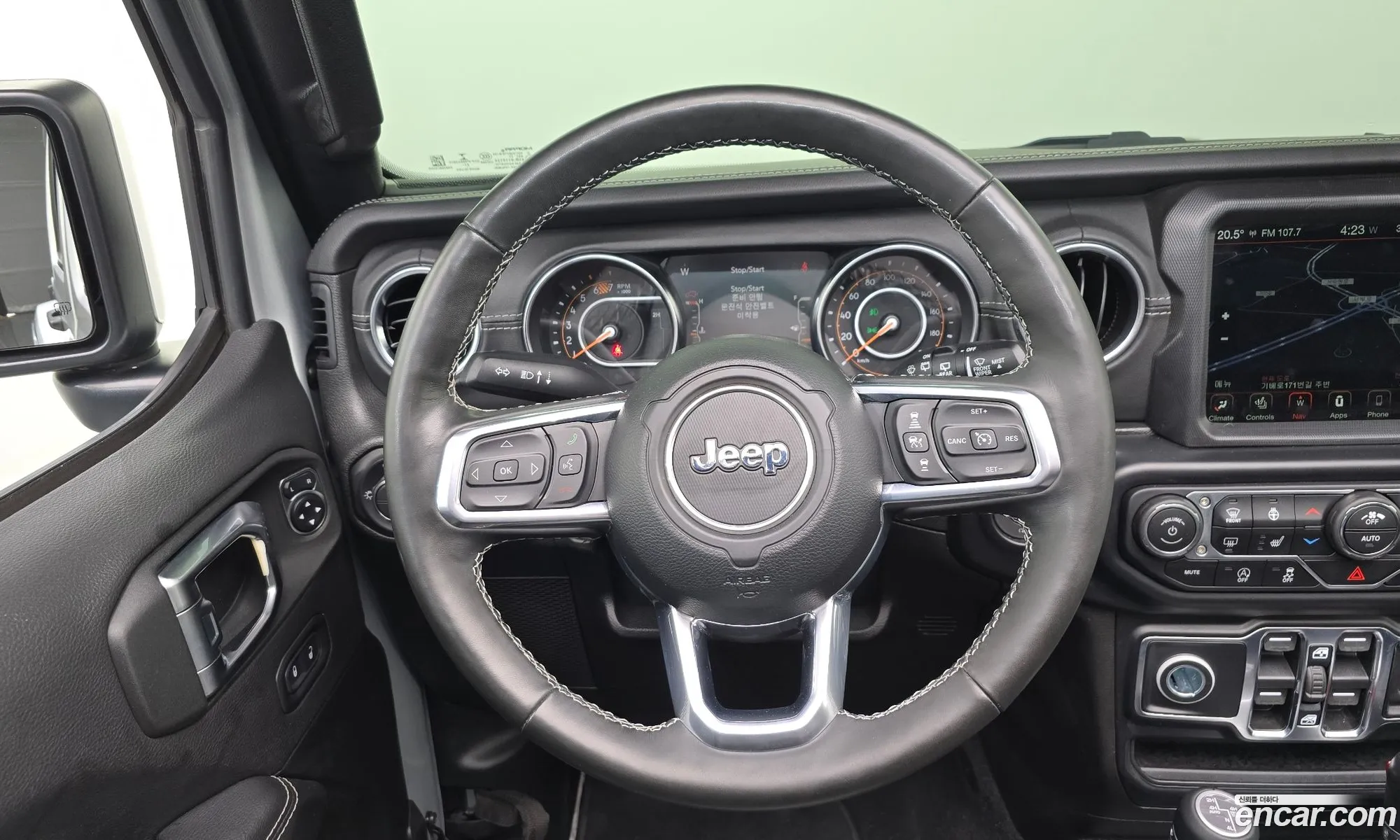 Jeep Wrangler 2022 — 25