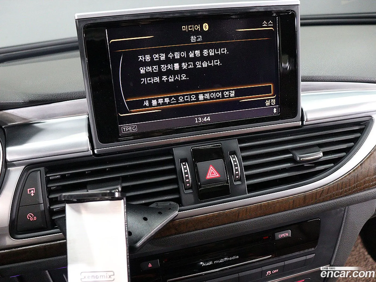 Audi A6 2015 — 12