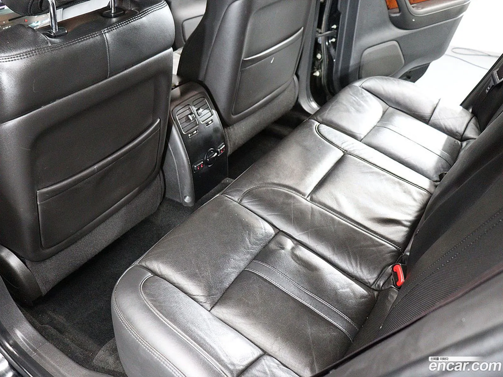 Lincoln MKS 2016 — 16