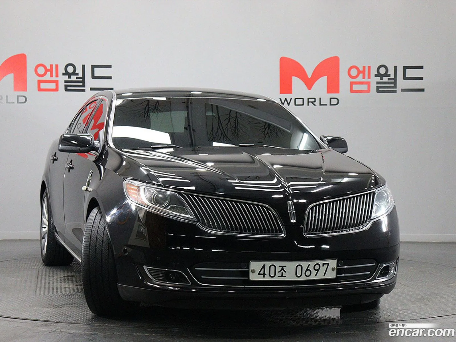 Lincoln MKS 2016 — 18