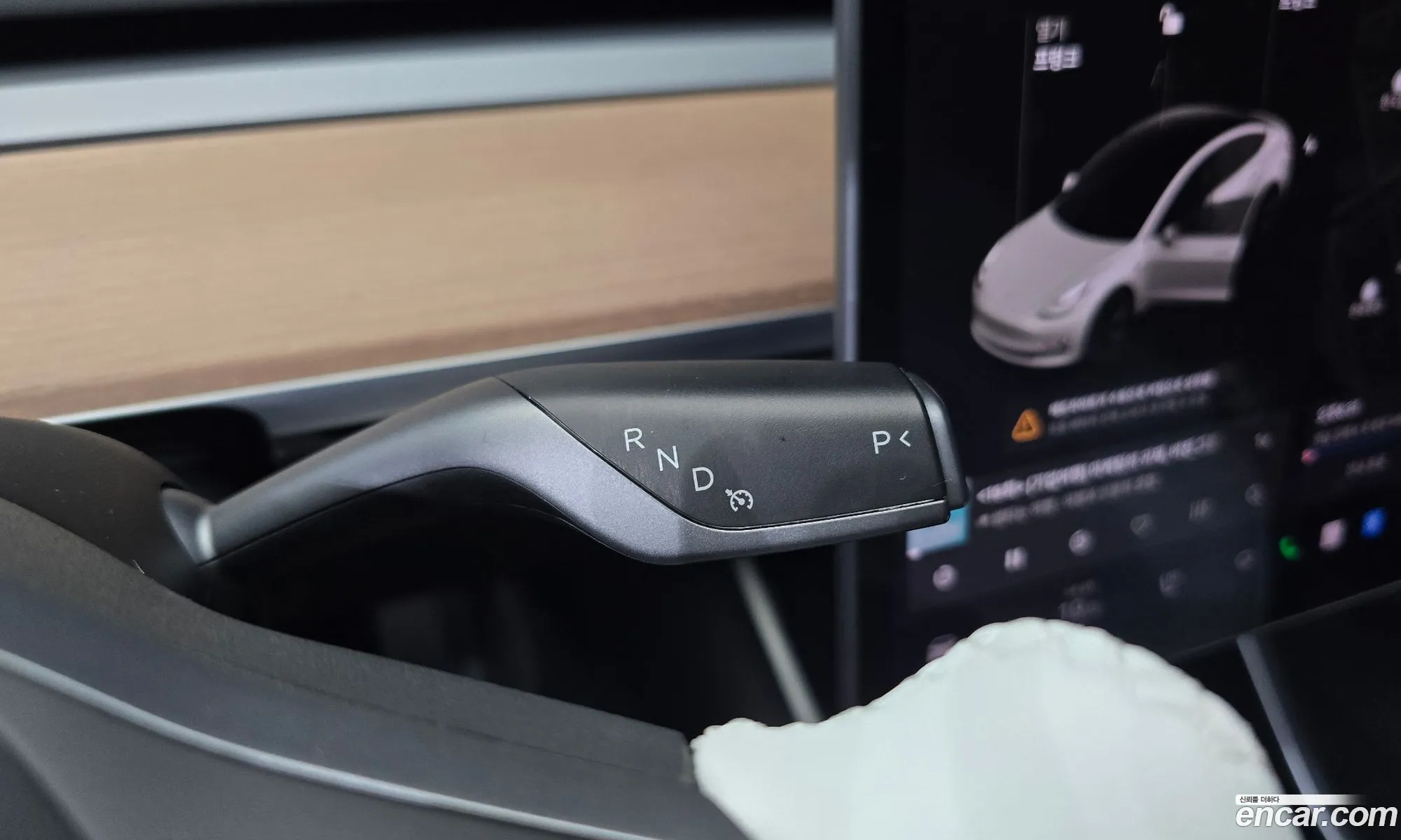 Tesla Model 3 2019 5YJ3E1EB5LF585758 — 30