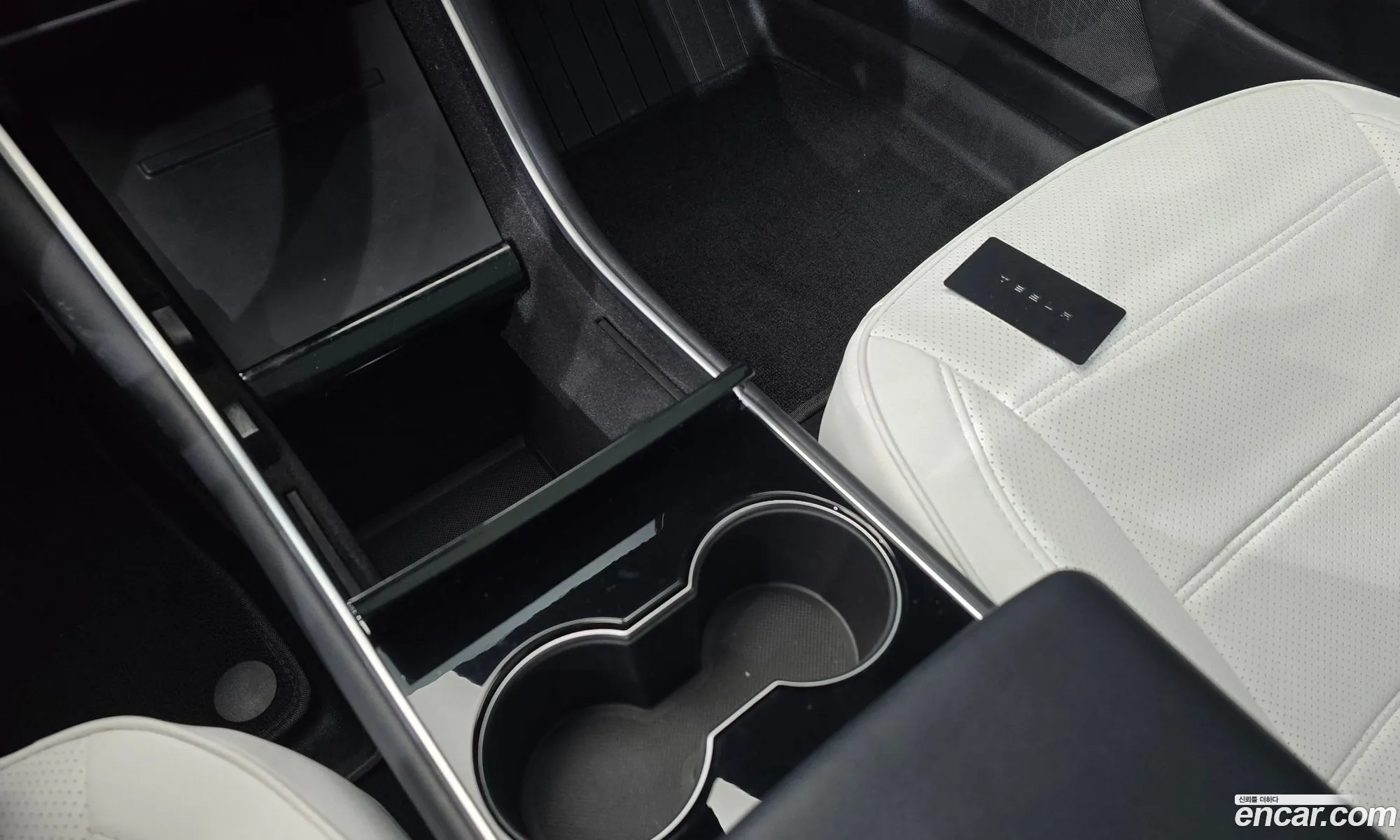 Tesla Model 3 2019 5YJ3E1EB5LF585758 — 9